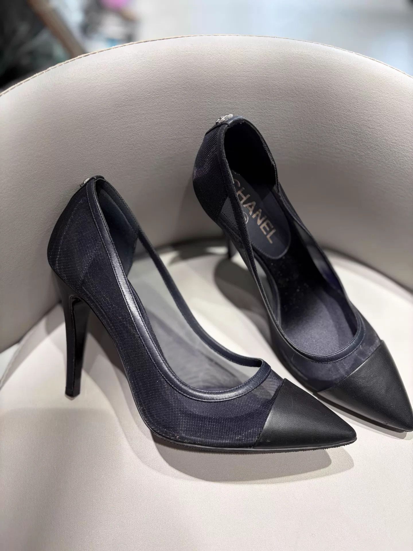 Chanel Chanel Mesh Pointed Toe Lambskin Heels 37 Mint Size US 6.5 / IT 36.5 - 3 Thumbnail