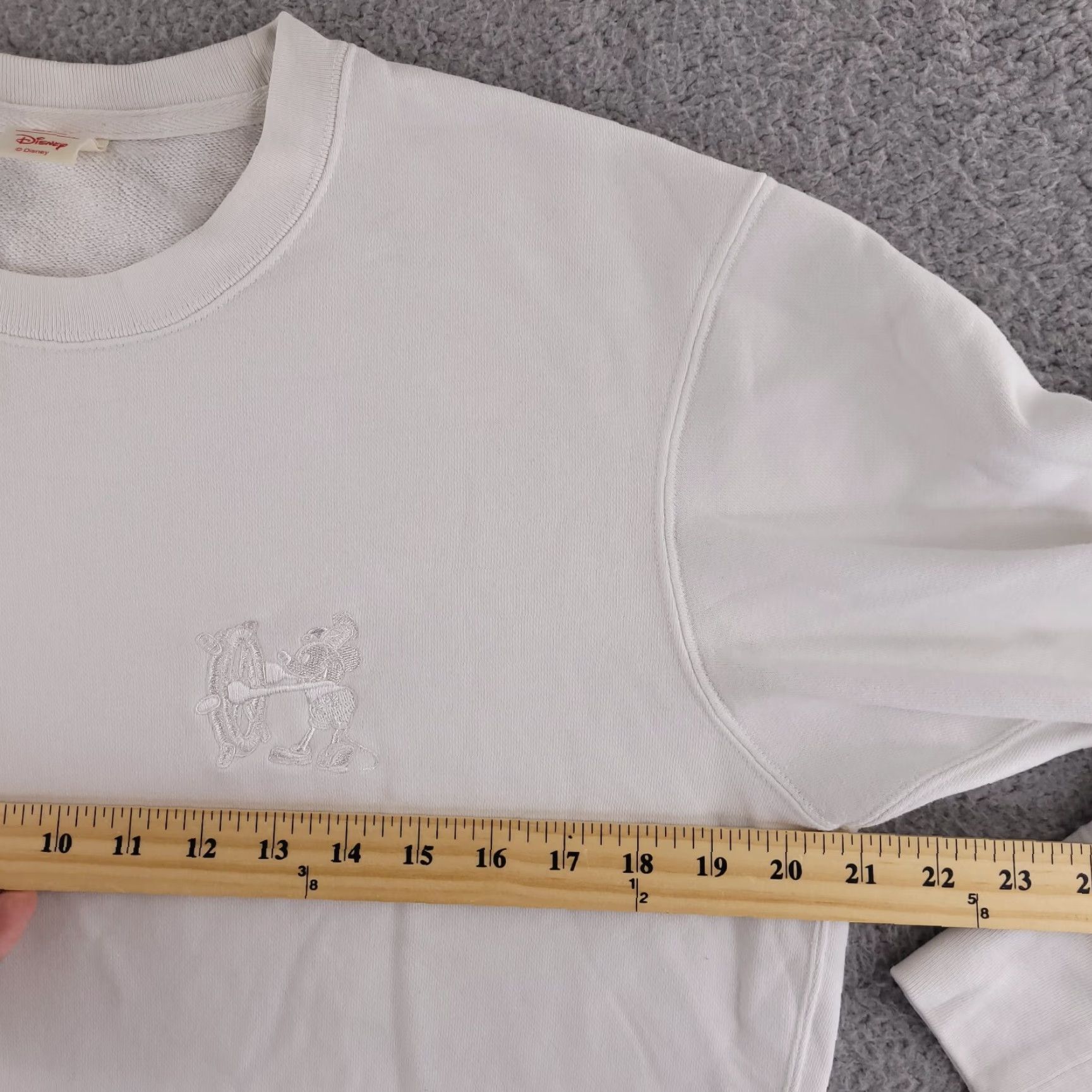 Uniqlo UNIQLO UT Disney Crewneck Sweatshirt Mens Small White Steamboat Willie Mickey Size US S / EU 44-46 / 1 - 4 Thumbnail