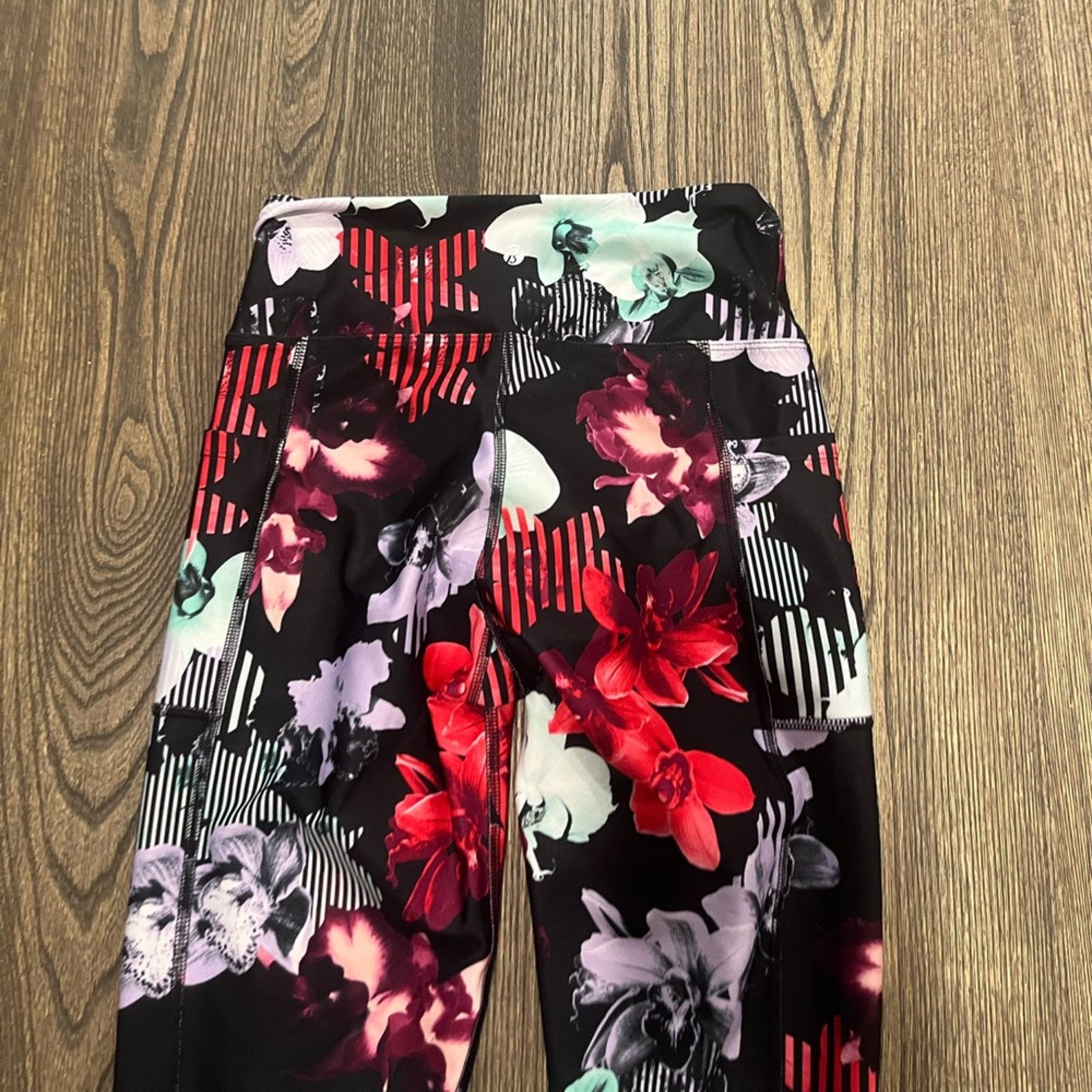 Bally Bally Women Total Fitness High Rise Mid-Calf Legging M Size 30" / US 8 / IT 44 - 8 Thumbnail