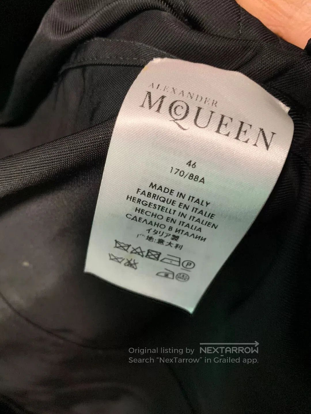Alexander McQueen alexander mcqueen lightweight coat in black size 46. Size US L / EU 52-54 / 3 - 4 Thumbnail