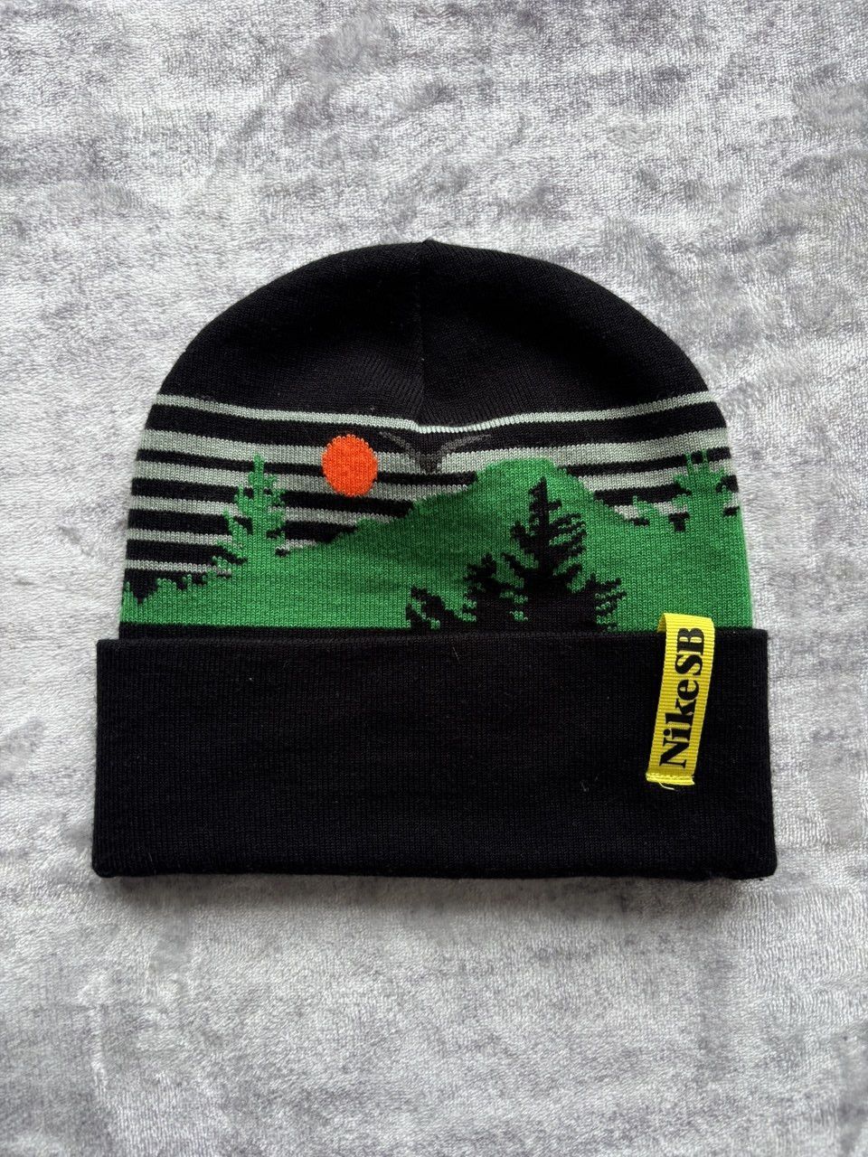 Nike SB Nike SB Reversible Skate Beanie Size ONE SIZE - 1 Thumbnail