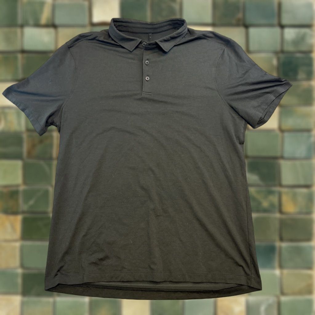 Lululemon Lululemon Evolution Polo Shirt XL Black Solid Short Sleeve Polo Shirt Mens Regular Breathable Stretch Logo Modern Vintage: No (but not include) Size US XL / EU 56 / 4 - 1 Thumbnail