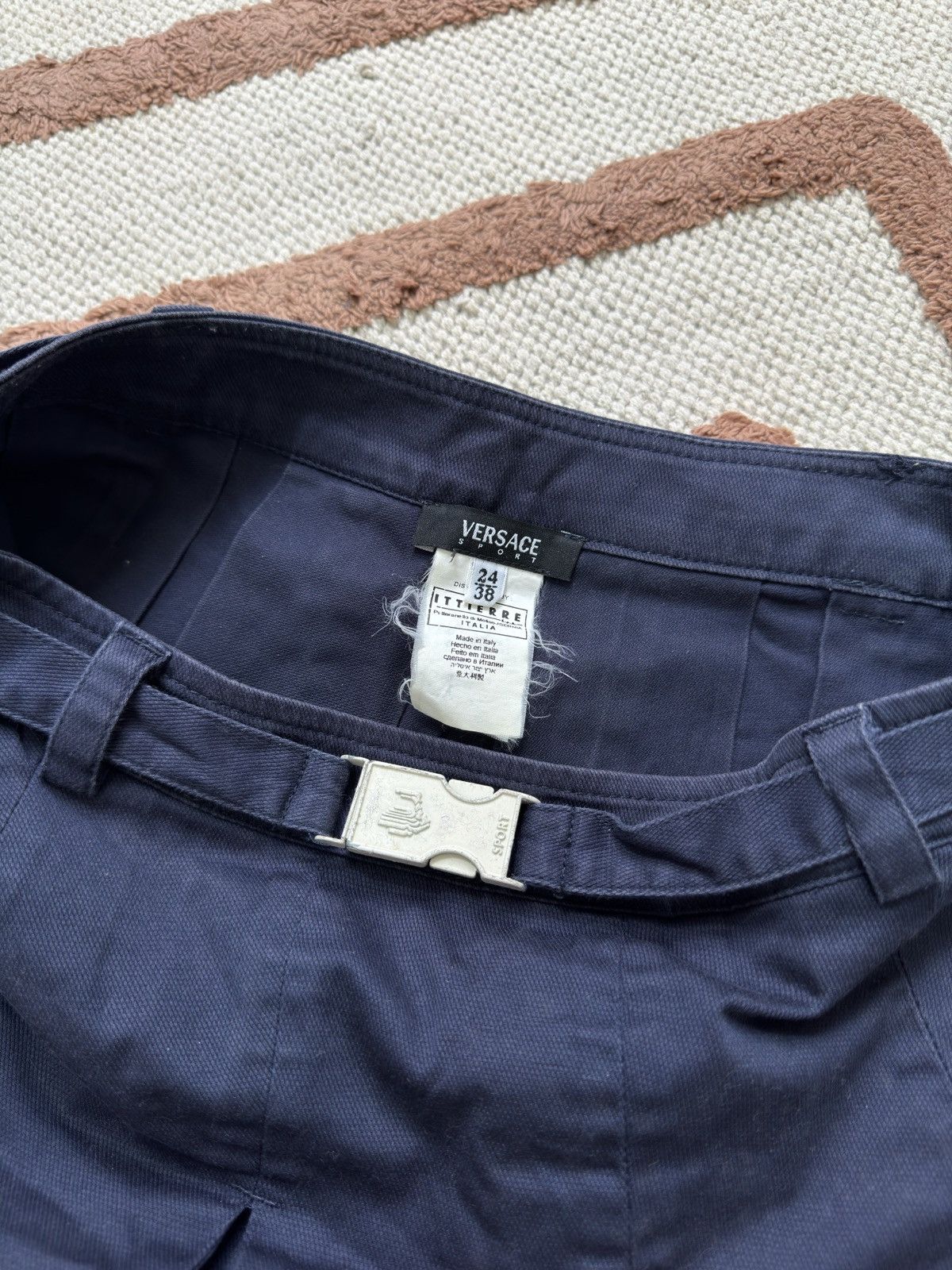 Versace VINTAGE VERSACE MINI TENNIS SKIRT Size 28" / US 6 / IT 42 - 2 Thumbnail