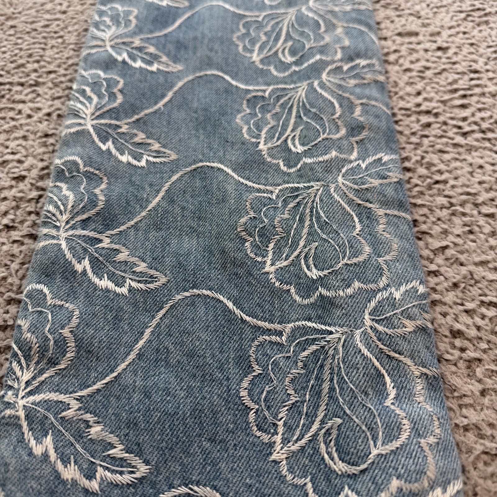 Other Vintage Oxygen Floral Embroidered Jeans Womens 25 Y2K Blue Size 25" / US 0 / IT 36 - 10 Thumbnail