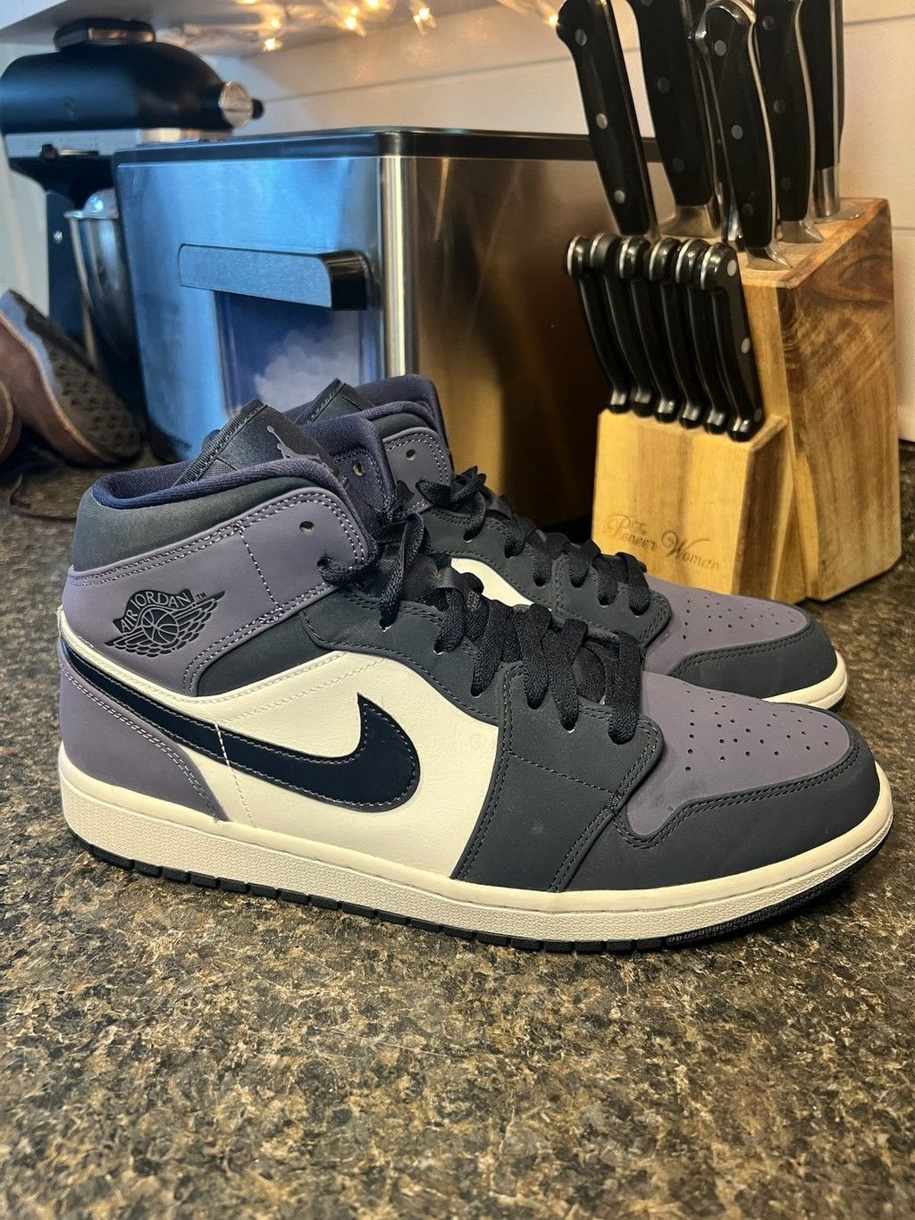 Nike Nike Air Jordan 1 Mid Obsidian Sanded Purple Size US 11.5 / EU 44-45 - 4 Thumbnail