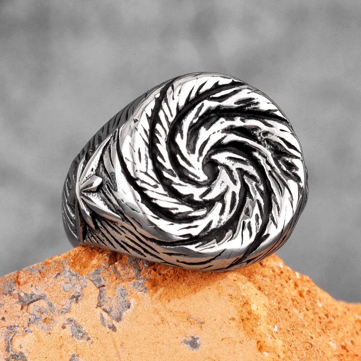 Jewelry Hole Swirl Flower Ring Streetwear Jewelry Fashion Gift Size ONE SIZE - 2 Thumbnail