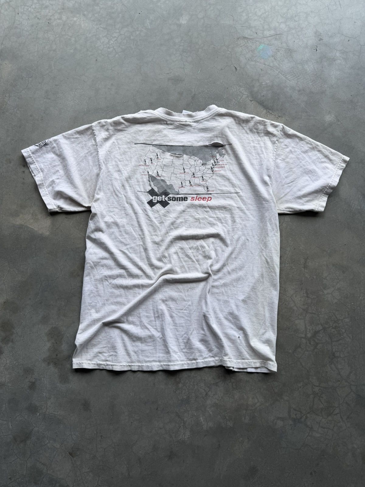 Vintage Vintage Thrashed 90s Comedy Central Dave Atelle Tee Size US L / EU 52-54 / 3 - 6 Thumbnail