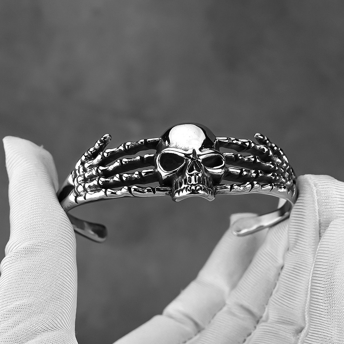 Jewelry Skull Bangle Size ONE SIZE - 2 Thumbnail