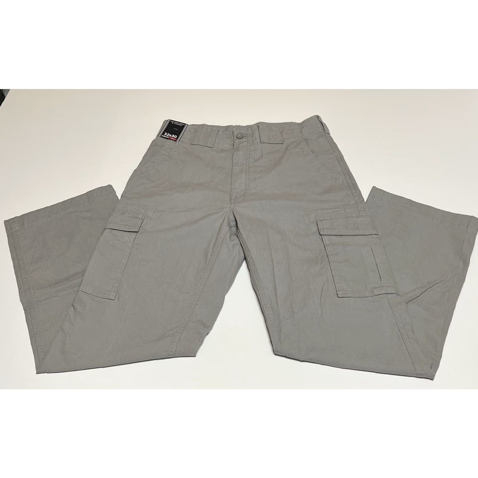 Roundtree & Yorke Roundtree & Yorke Pants Men 32x29 Gray Classic Fit Cargo Straight Flat Front 32x29 Regular Mens Size US 29 - 2 Thumbnail