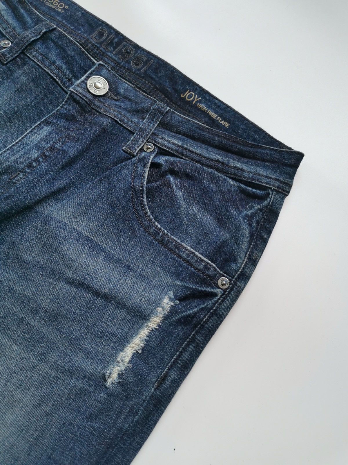 DL1961 DL1961 Joy High Rise Flare Bootcut Revolt Distressed Jeans Size 32" / US 10 / IT 46 - 4 Thumbnail