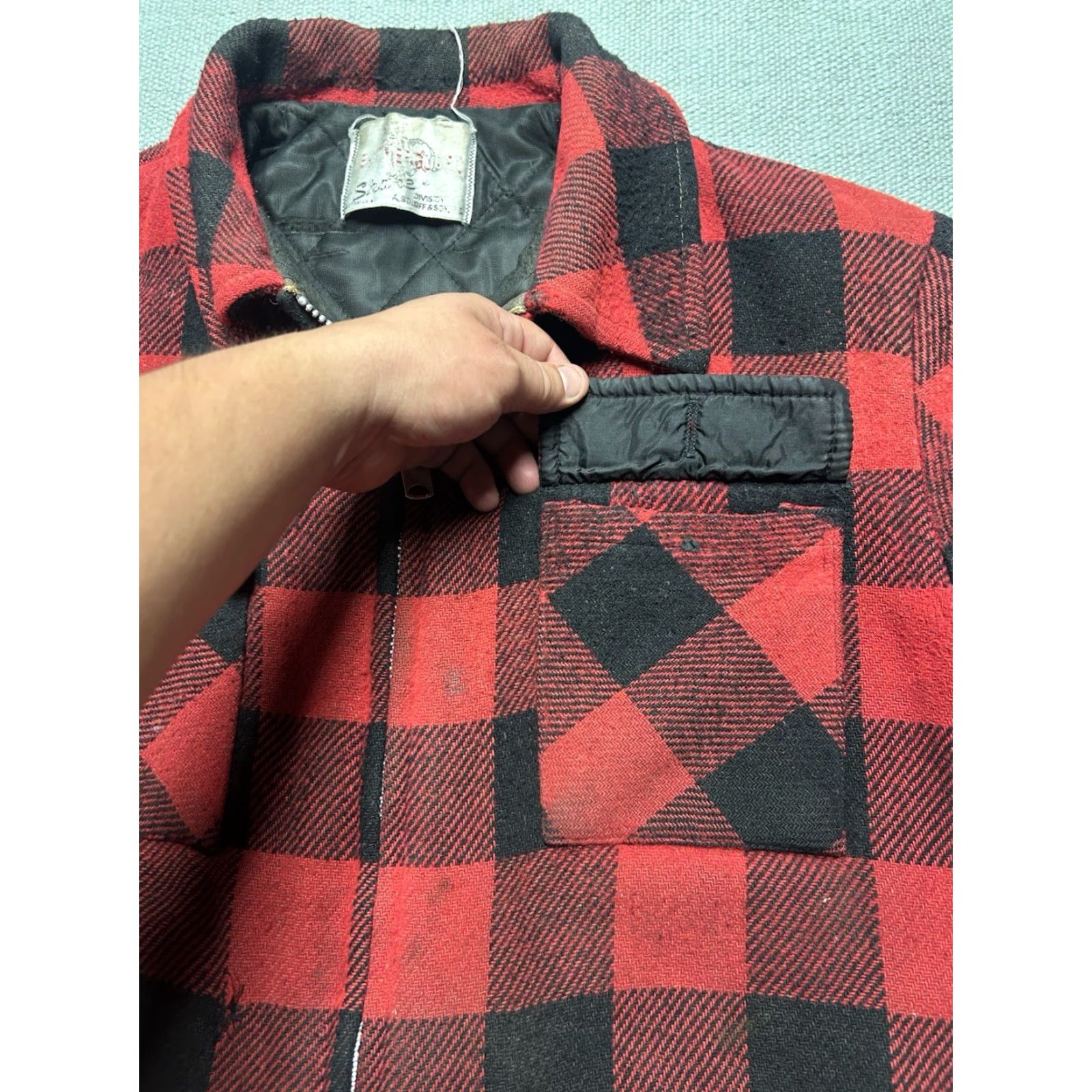 Vintage VINTAGE Buffalo Jacket Wool Zip Plaid Weatherguard Quilt Lined Large 50s 60s Red Mens Size US L / EU 52-54 / 3 - 7 Thumbnail
