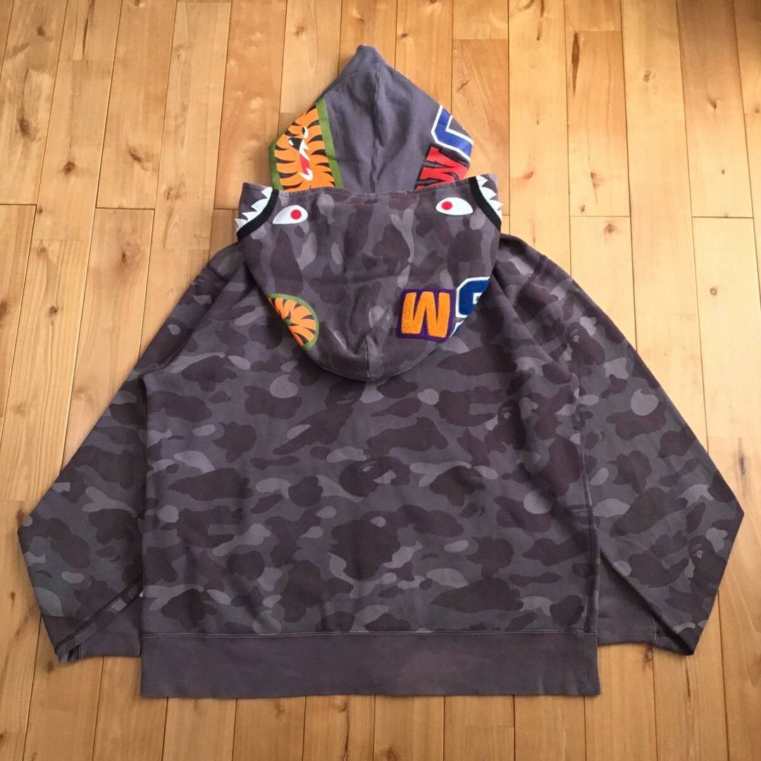 Bape BAPE Color Camo Double Shark full zip hoodie Burgundy APE Size US XXL / EU 58 / 5 - 2 Thumbnail