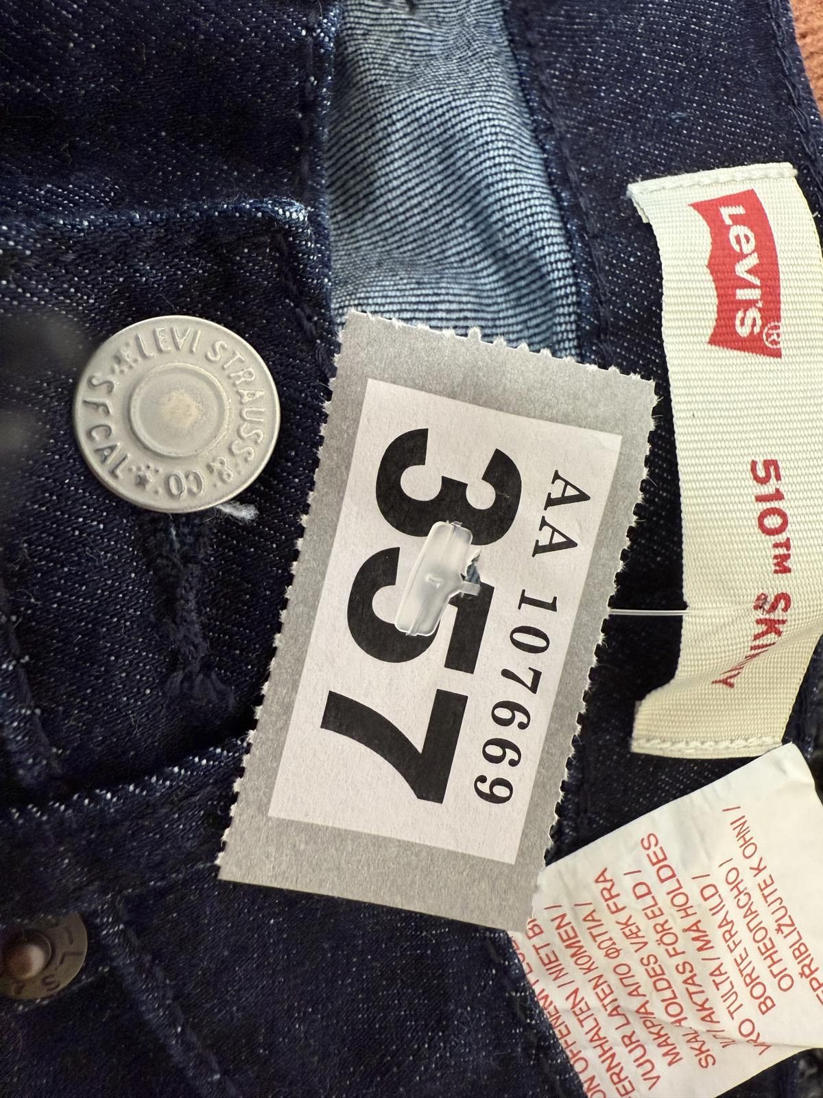 Levi's Levi's 510™ Skinny Jeans Dark Wash Size 8A Size 30" / US 8 / IT 44 - 2 Thumbnail