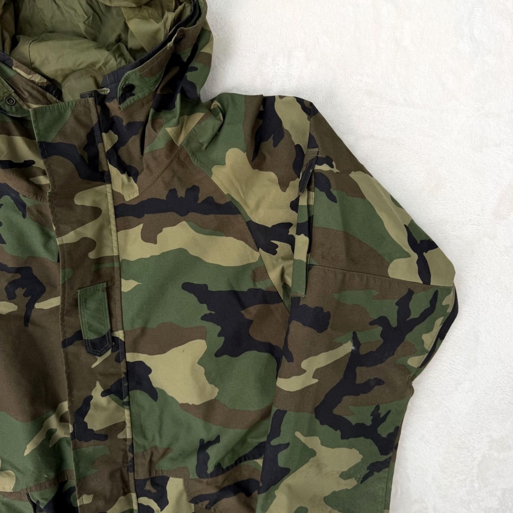 Vintage VINTAGE US Military Tennessee Corp Jacket Mens Large Camouflage Hooded Insulated Waterproof Parka Coat Size US L / EU 52-54 / 3 - 3 Thumbnail