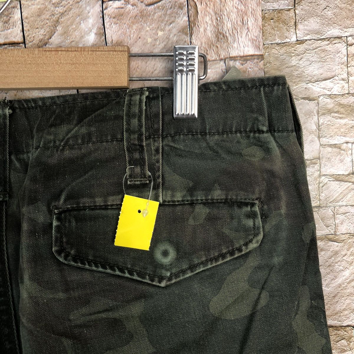 Japanese Brand Free Gale Green Camo Cargo Multipocket Pants #A338 Size US 29 - 18 Thumbnail