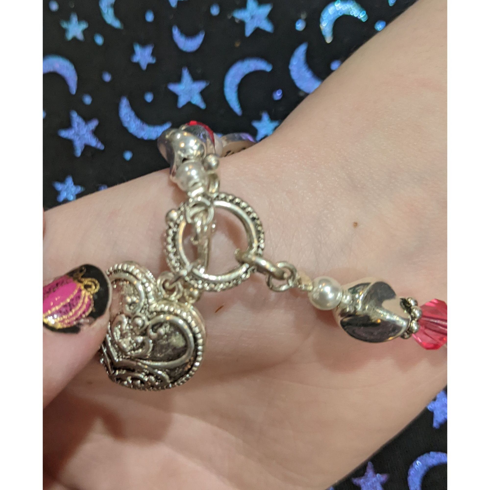 Other Silver Live Laugh Love Heart Beaded Bracelet Size ONE SIZE - 3 Thumbnail