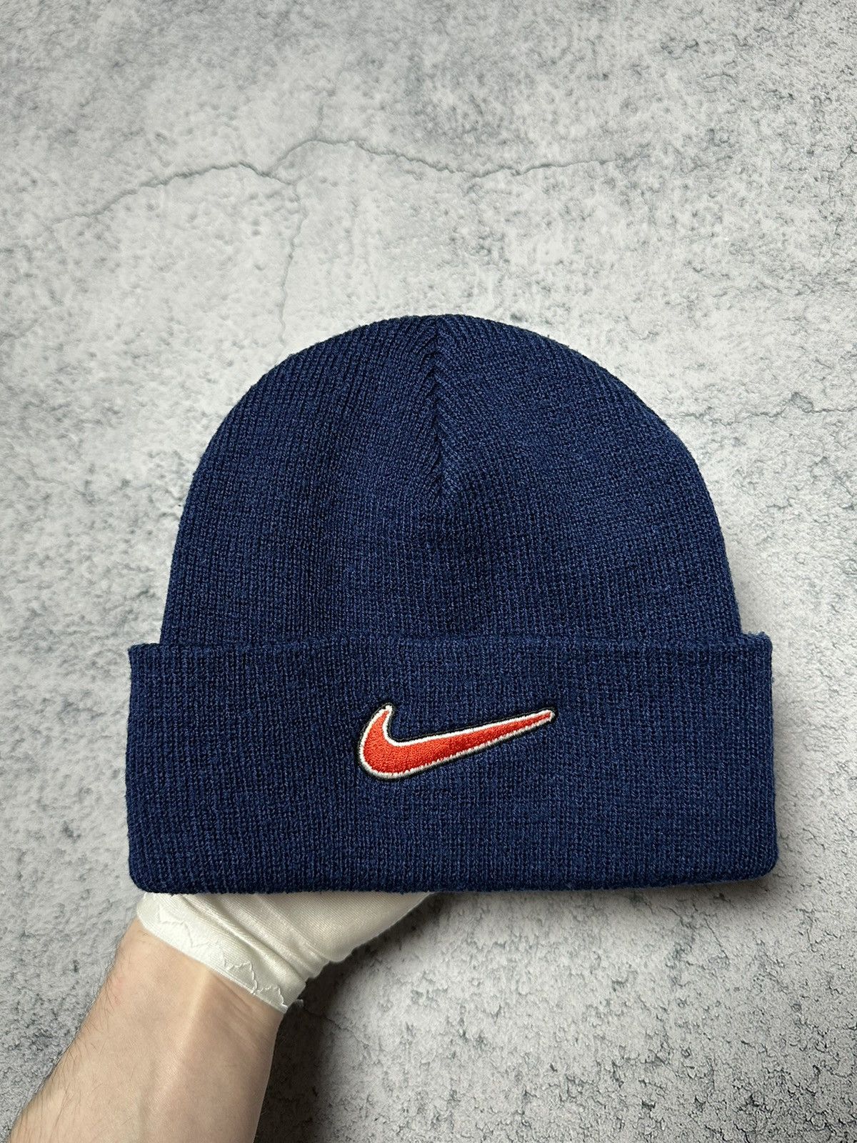 Nike Vintage Nike Beanie Hat Red Swoosh Logo Size ONE SIZE - 4 Thumbnail