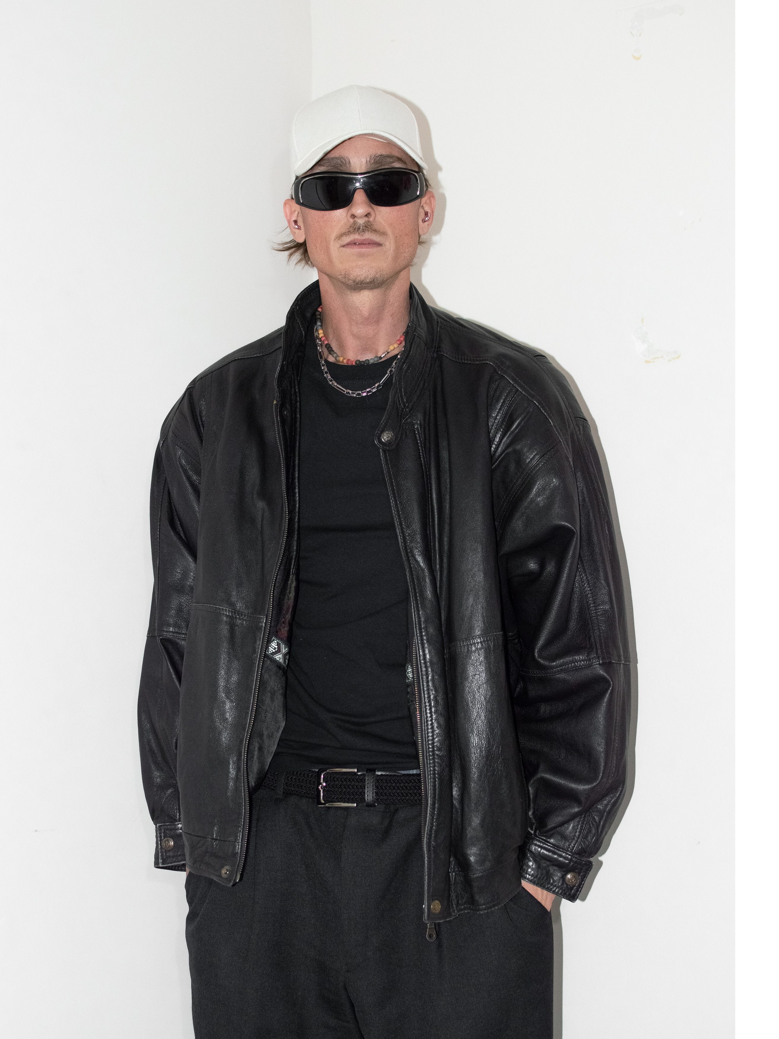 Designer × Japanese Brand × Vintage Y2K Vintage baggy oversized bomber Leather jacket Size US L / EU 52-54 / 3 - 2 Thumbnail