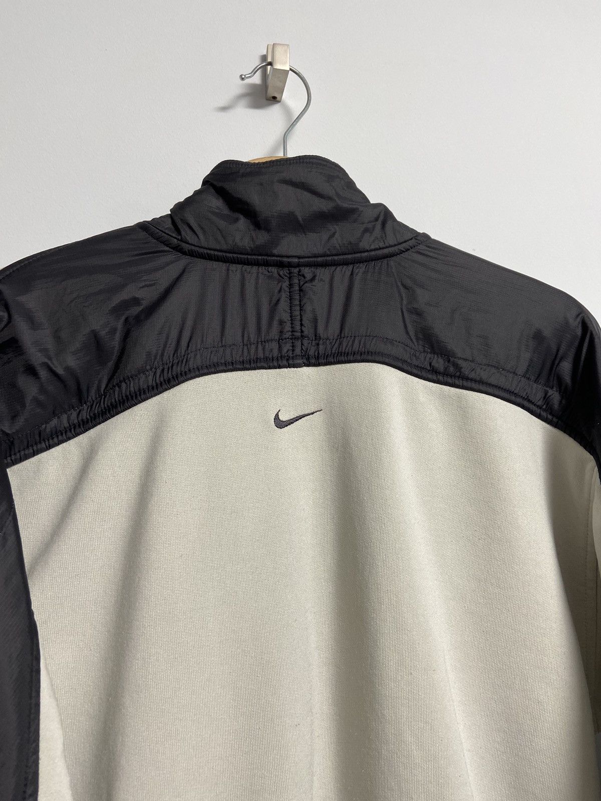 Vintage Nike Vintage Zip Sweatshirt nylon y2k style hype Size US XS / EU 42 / 0 - 14 Thumbnail