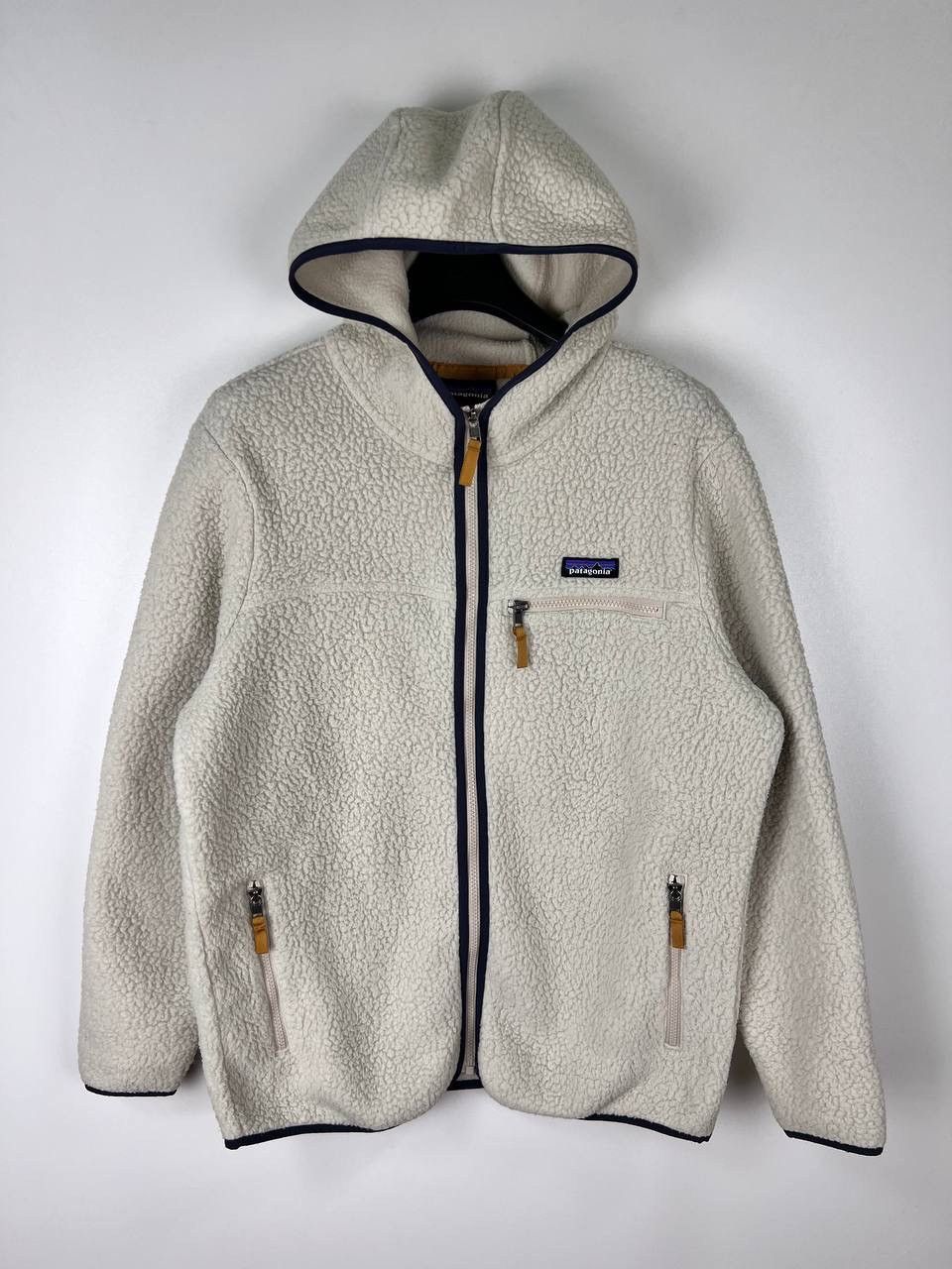 Patagonia Patagonia pile hoodie fleece jacket woman size L Size L / US 10 / IT 46 - 1 Thumbnail