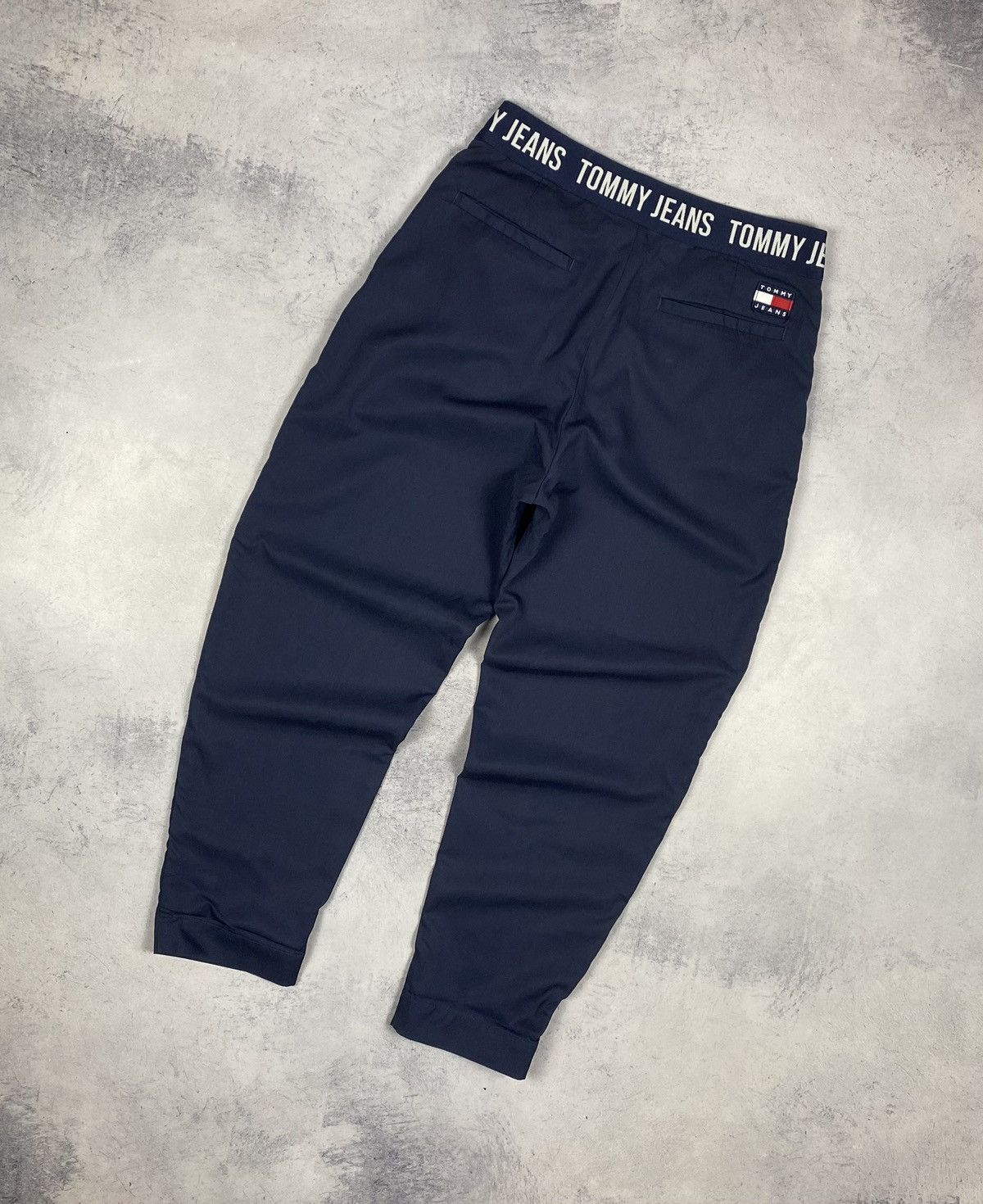 Tommy Hilfiger Tommy Hilfiger Casual Pants Size W29 L 30 Size US 30 / EU 46 - 2 Thumbnail