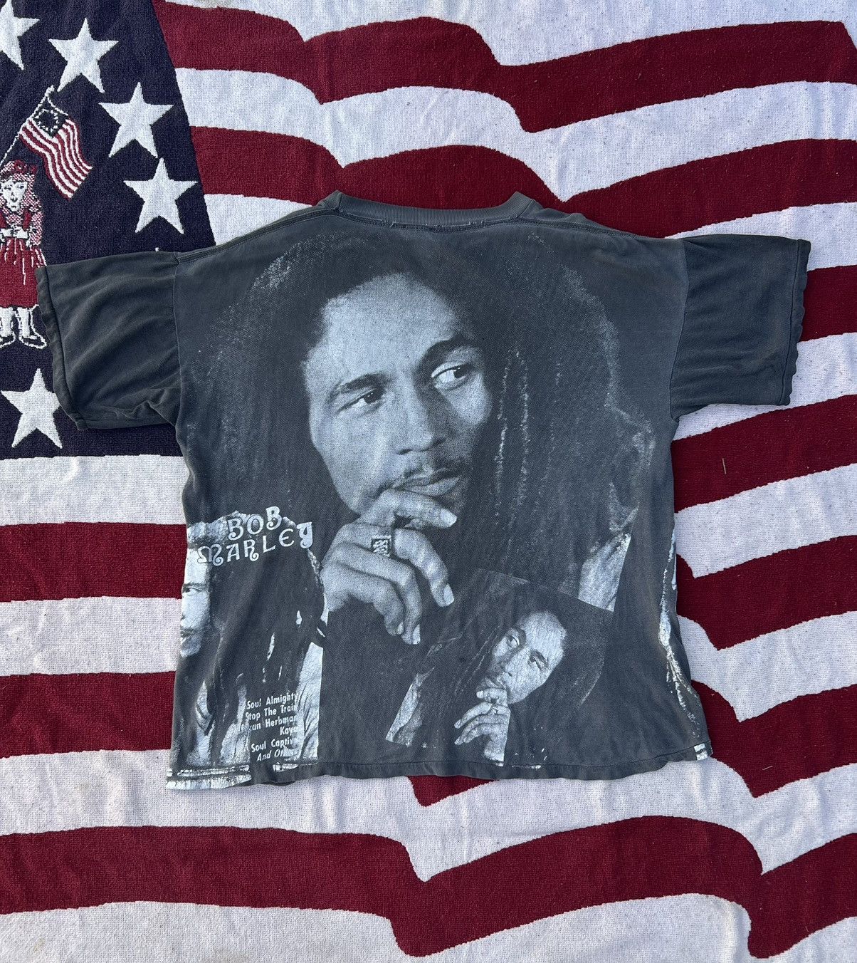 Band Tees × Vintage 90s Bob Marley AOP Tee Size US L / EU 52-54 / 3 - 4 Thumbnail