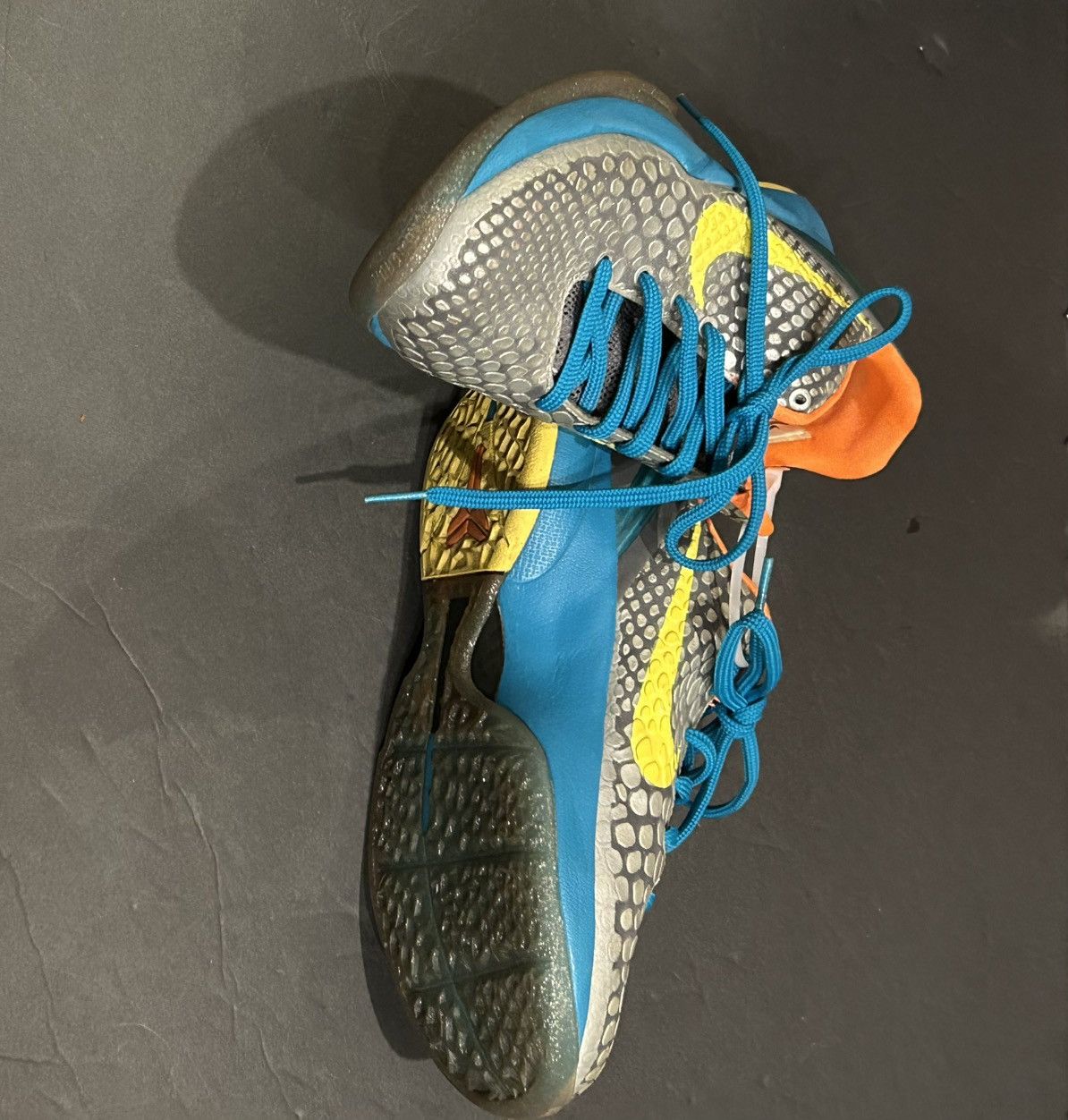 Nike Nike Zoom Kobe 6 Size US 5.5 / EU 38 - 7 Thumbnail