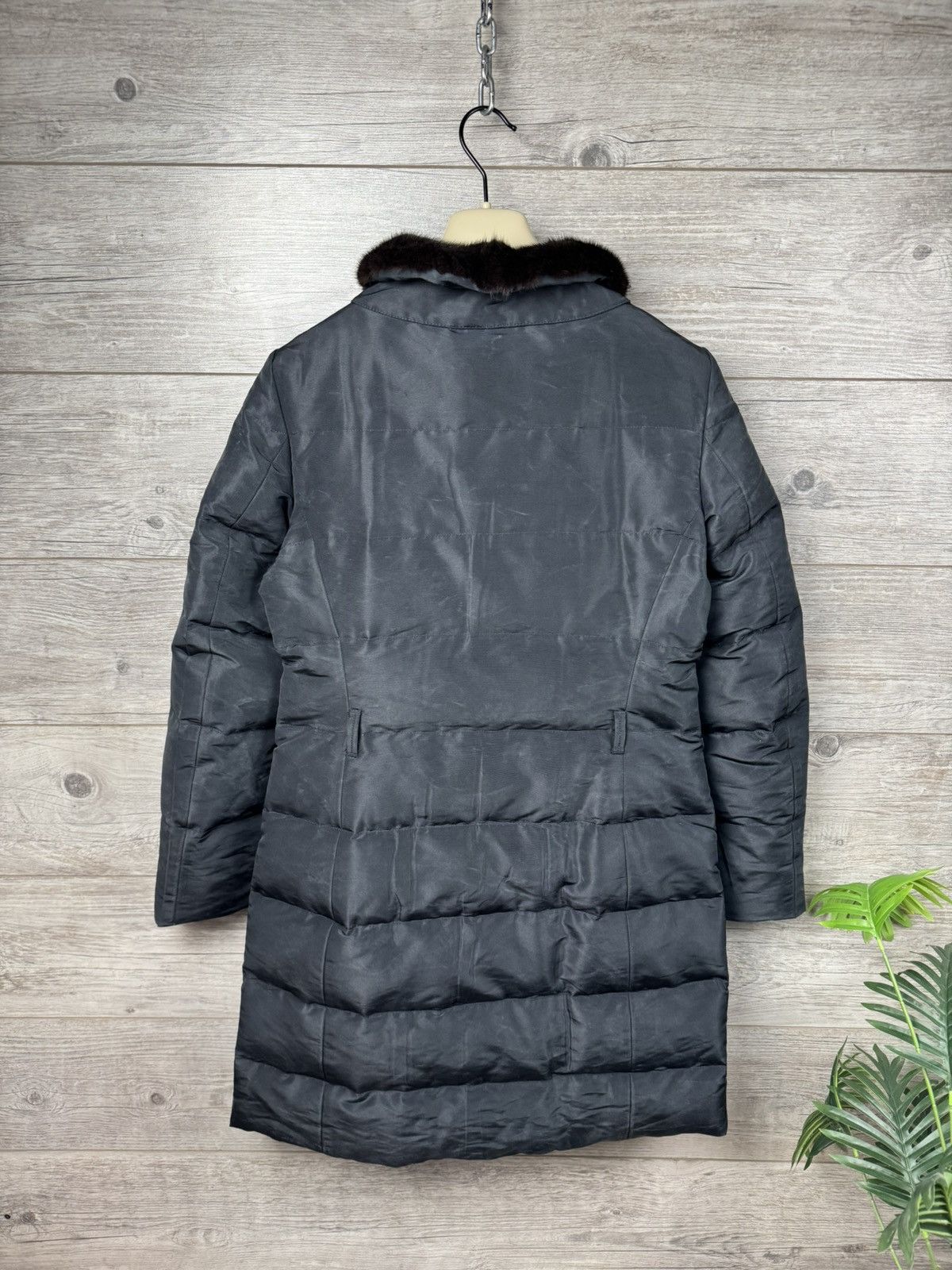 Prada Prada Luxury Puffer down jacket with mink collar Size M / US 6-8 / IT 42-44 - 11 Thumbnail