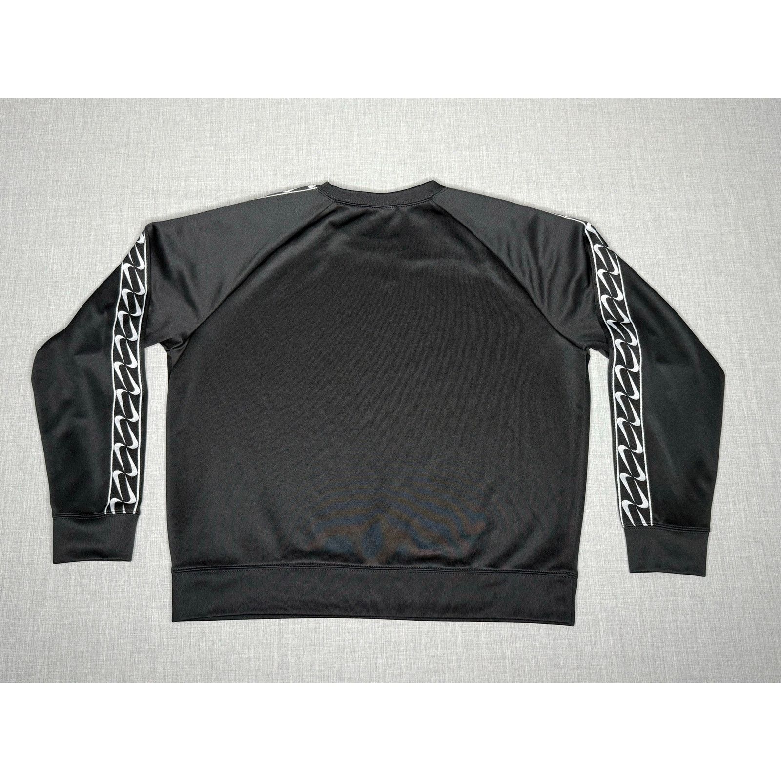 Nike Nike Athletic Center Check Crewneck Sweatshirt Medium Size US M / EU 48-50 / 2 - 2 Thumbnail