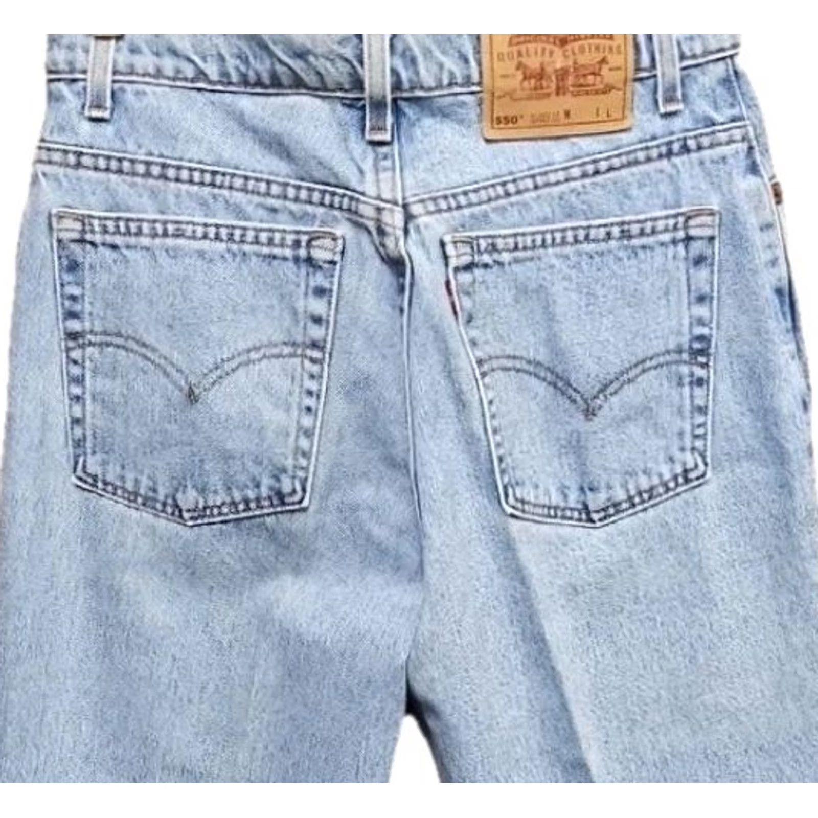 Levi's VINTAGE Levi’s 550 Jeans Women’s 12 Regular Light Wash Blue Cotton Denim Tapered Leg Relaxed Fit USA Mens? Size 34" / US 12 / IT 48 - 6 Thumbnail