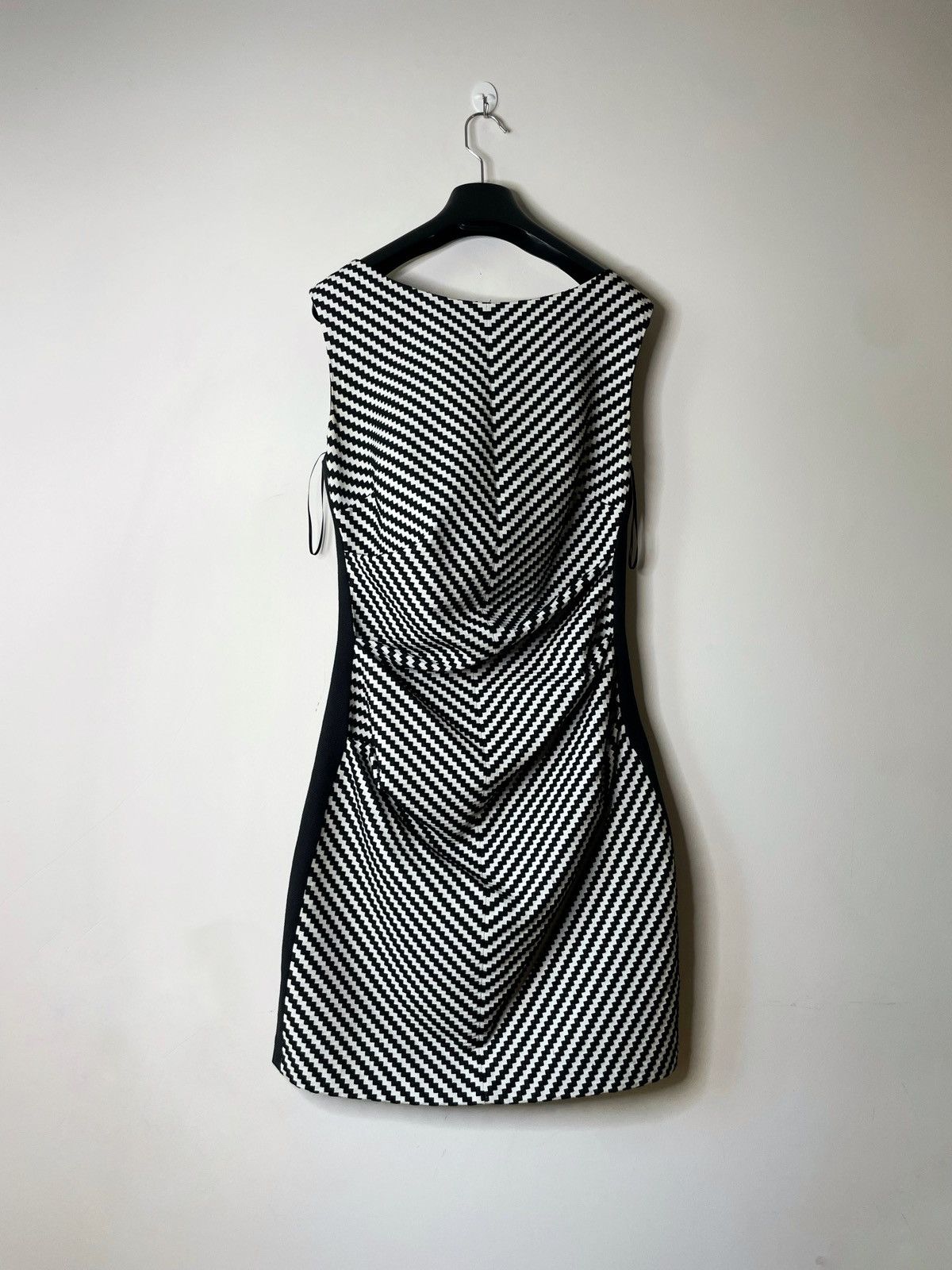 Designer Talbot Runhof Dress Black White Striped Pencil Sleeveless Size M / US 6-8 / IT 42-44 - 1 Thumbnail