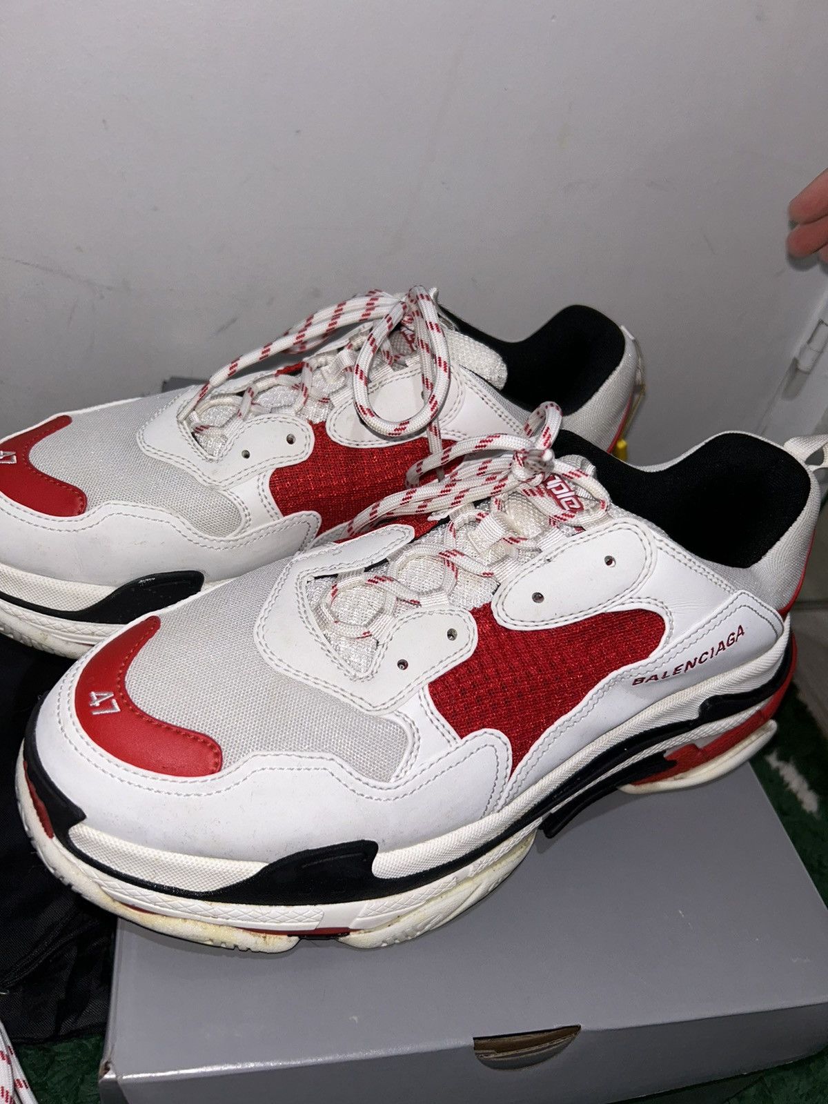 Balenciaga Balenciaga Triple S 47 Size 14 White Preowned With Box Size US 14 / EU 47 - 6 Thumbnail