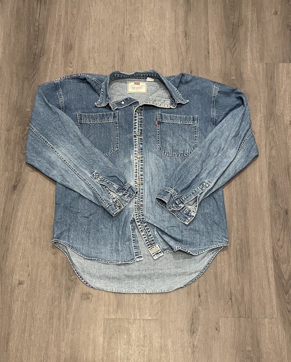 Levi's × Levi's Vintage Clothing × Vintage Vintage Levi’s “Denim” Button-up Shirt (Sz.L) Size US L / EU 52-54 / 3 - 1 Thumbnail