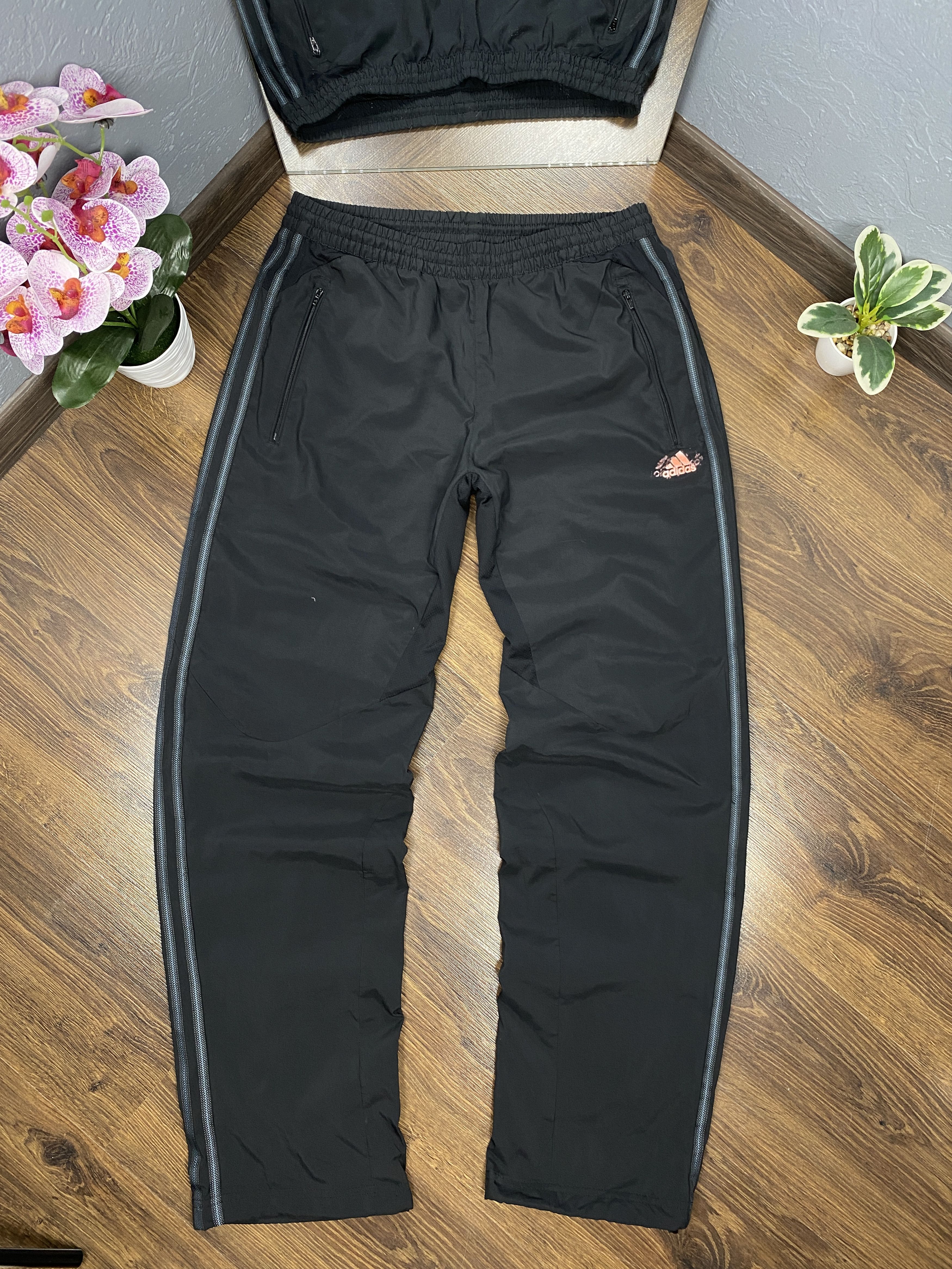 Adidas Adidas vintage parachute nylon track pants y2k Size US 32 / EU 48 - 1 Thumbnail