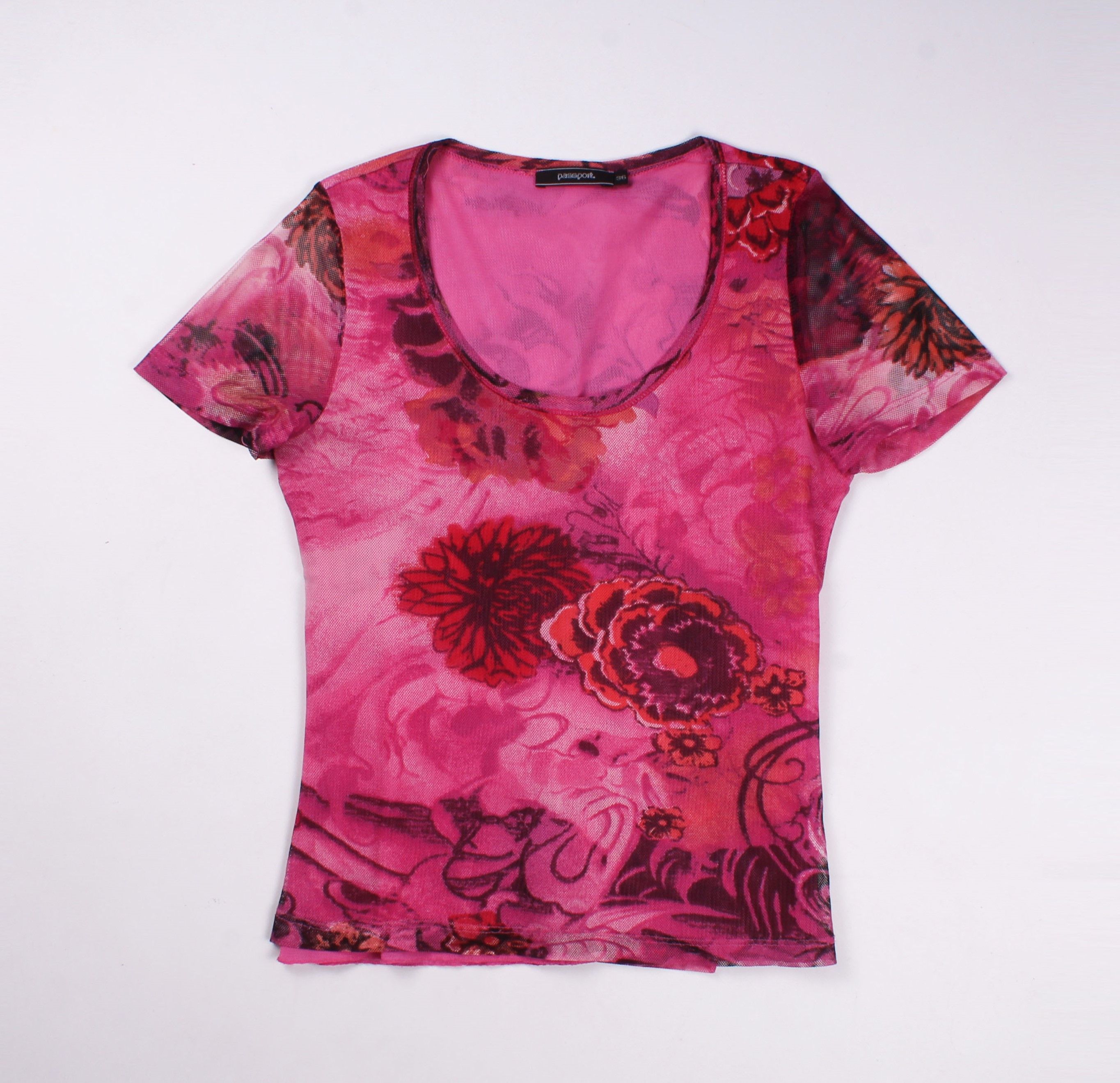 Vintage Vintage Passport Pink Mesh Floral Short Sleeve T-shirt Size S / US 4 / IT 40 - 4 Thumbnail