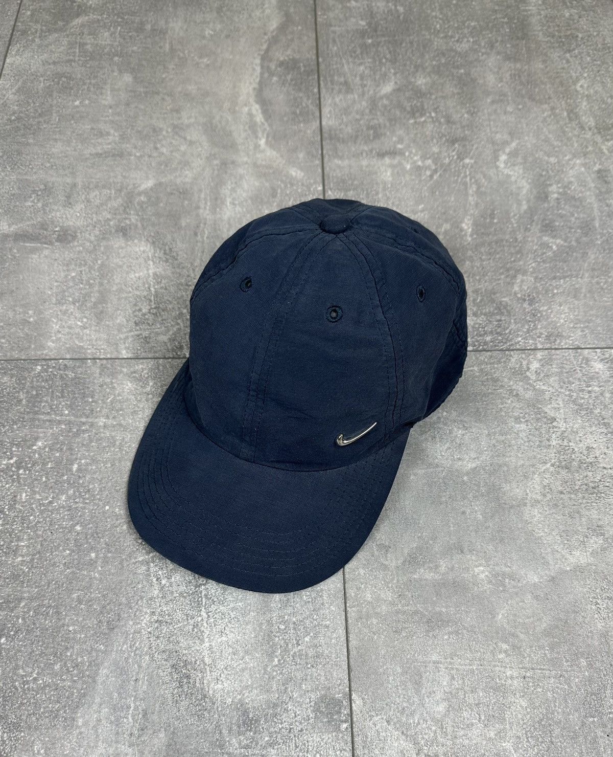 Nike Nike Basic Metal Swoosh Logo Cap Size ONE SIZE - 1 Thumbnail