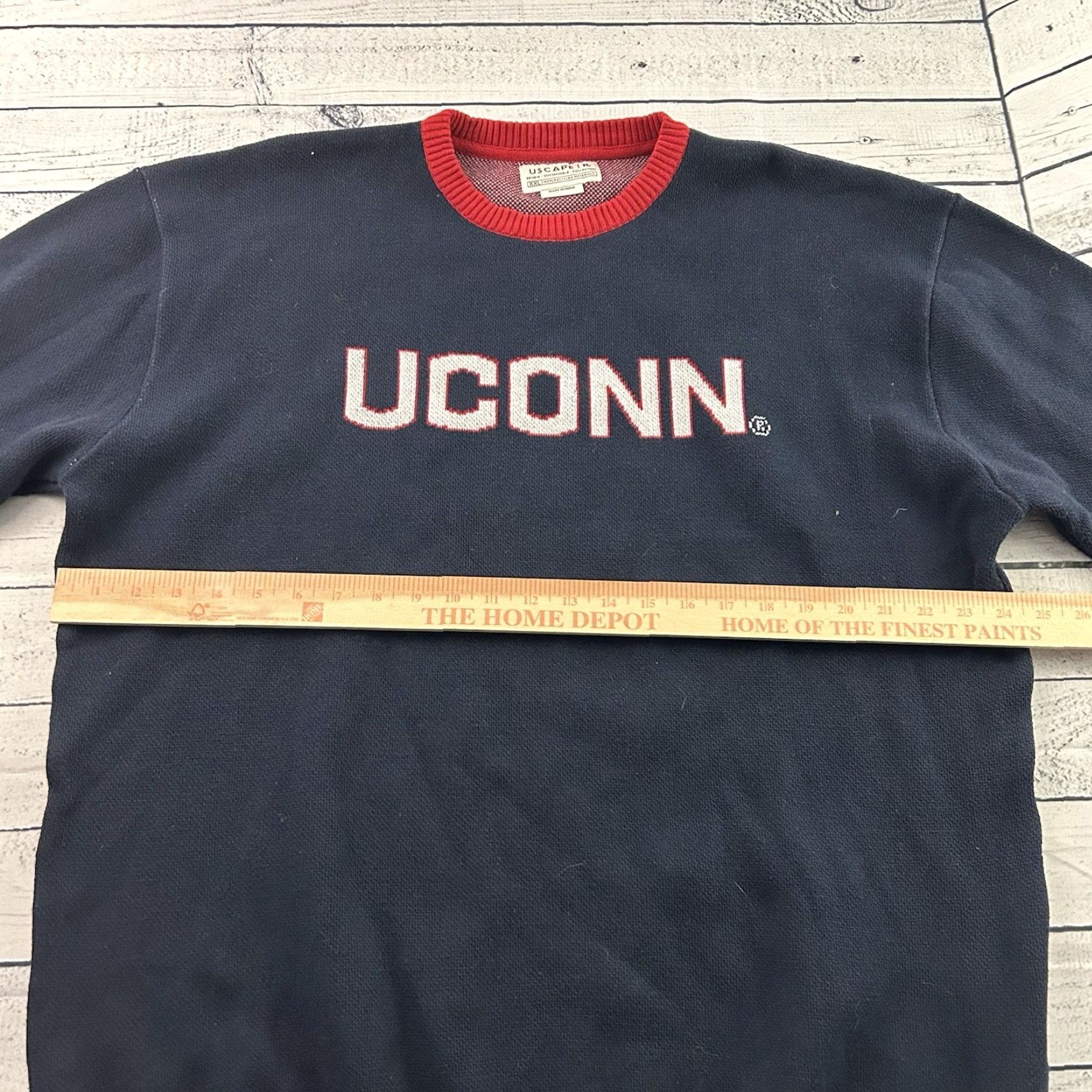 Vintage UCONN Huskies Pullover Crewneck Sweater Men's 2XL Blue Red Uscape Size US XXL / EU 58 / 5 - 4 Thumbnail
