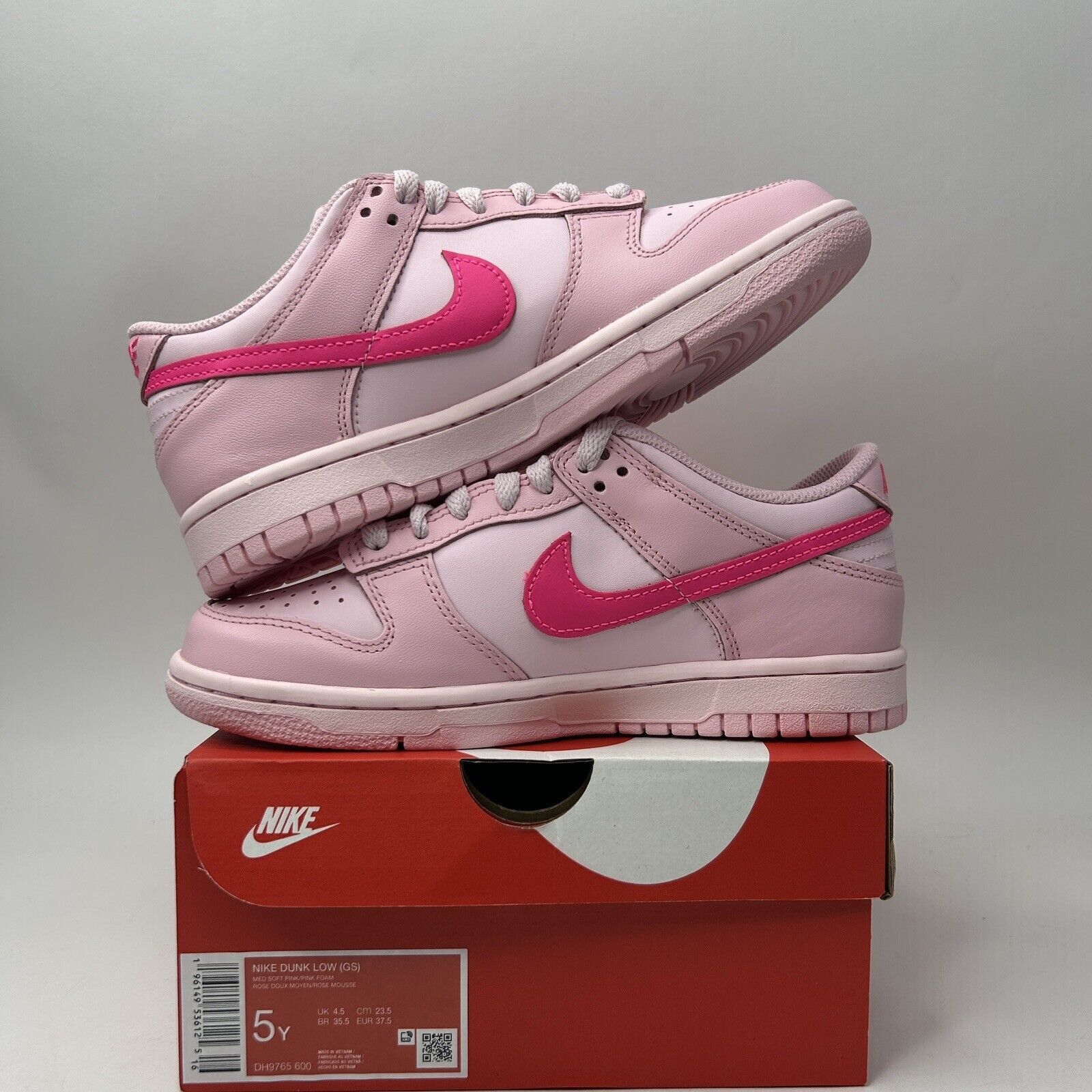 Nike Nike Dunk Low GS “Triple Pink/Pink Panther” 2023 Size US 6.5 / IT 36.5 - 3 Thumbnail