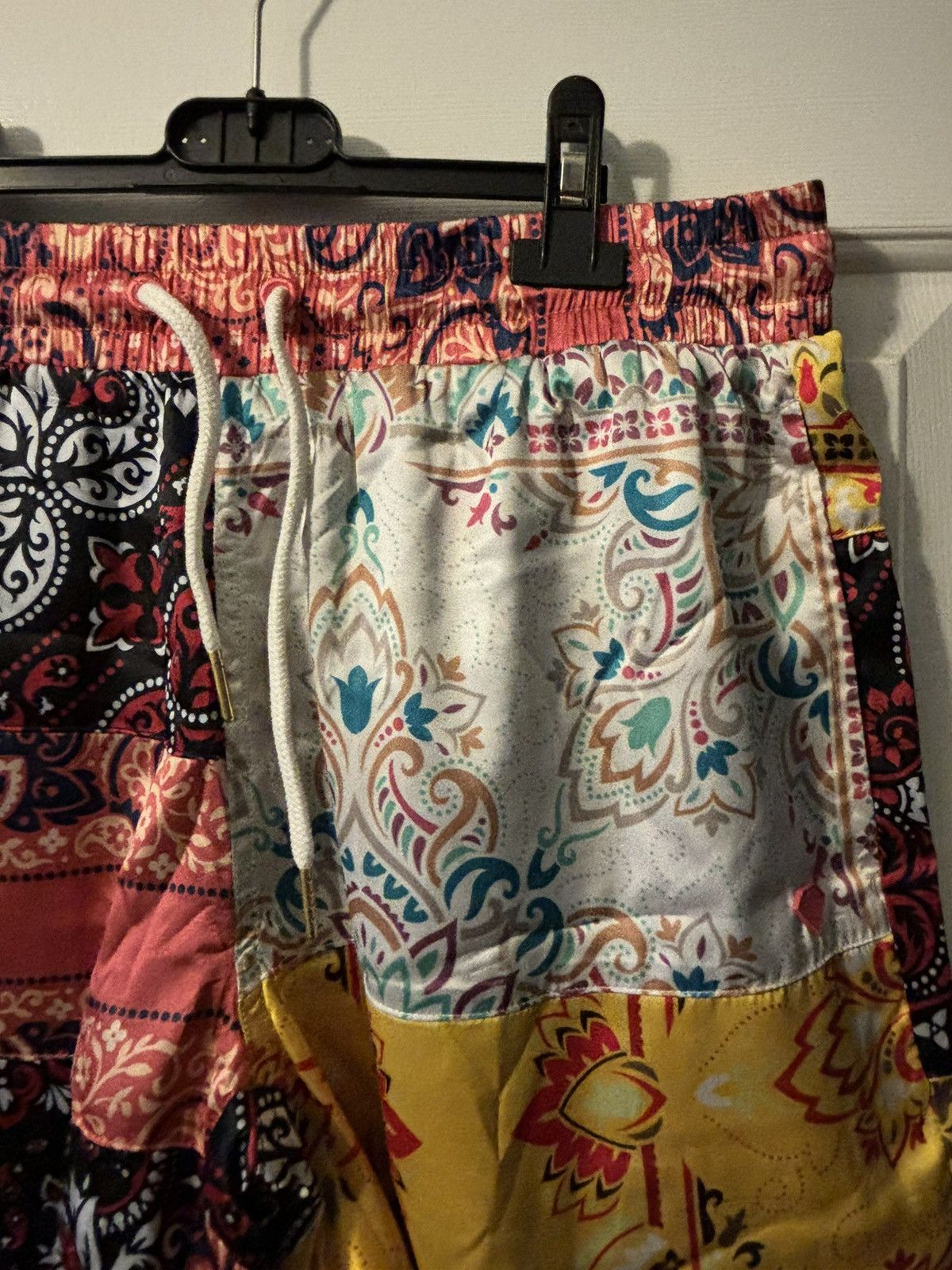 Diamond Supply Co. Diamond Supply Co Patchwork Paisley Shorts Size US 32 / EU 48 - 2 Thumbnail