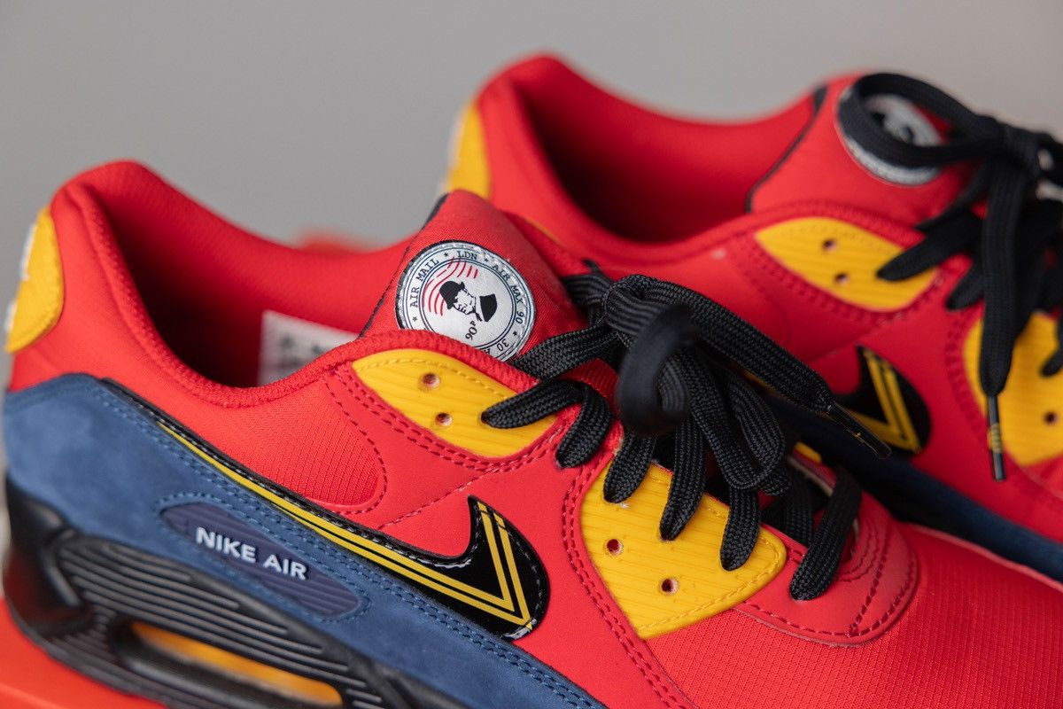 Nike Air Max 90 - London City Pack Size US 10 / EU 43 - 2 Thumbnail