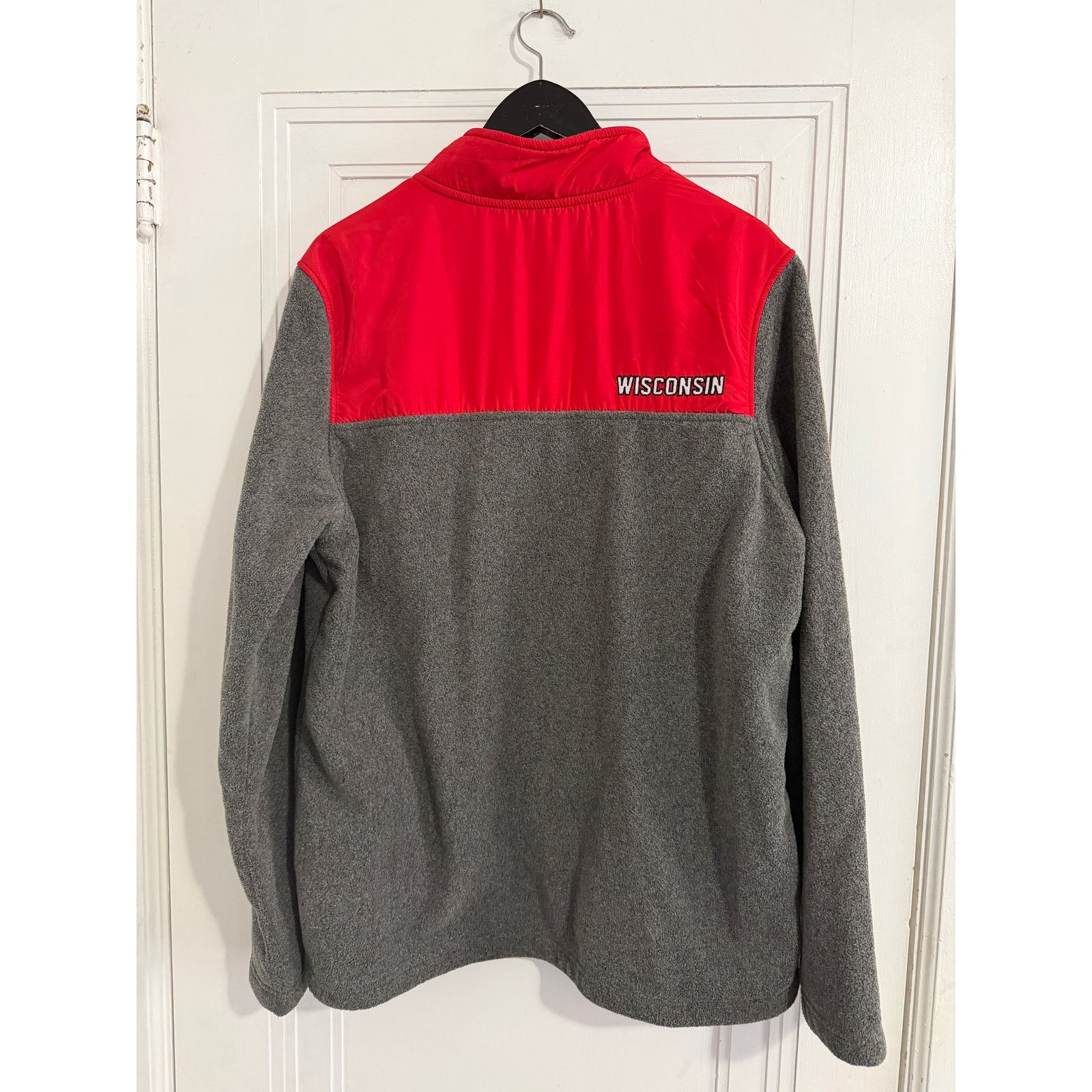 Colosseum Athletics Wisconsin Badgers Snap-Button Fleece Sweatshirt Size L Size US L / EU 52-54 / 3 - 6 Thumbnail