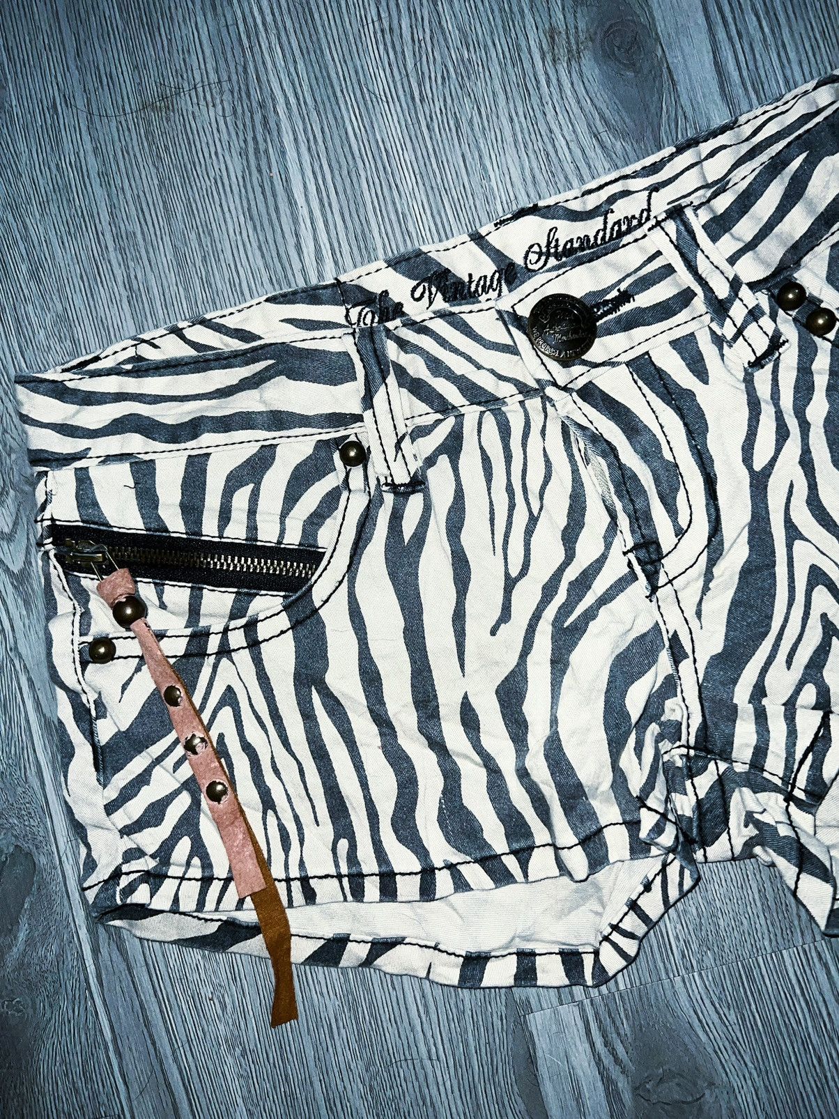 Seditionaries Zebra Gyaru mini shorts 🦓 Size 26" / US 2 / IT 38 - 3 Thumbnail