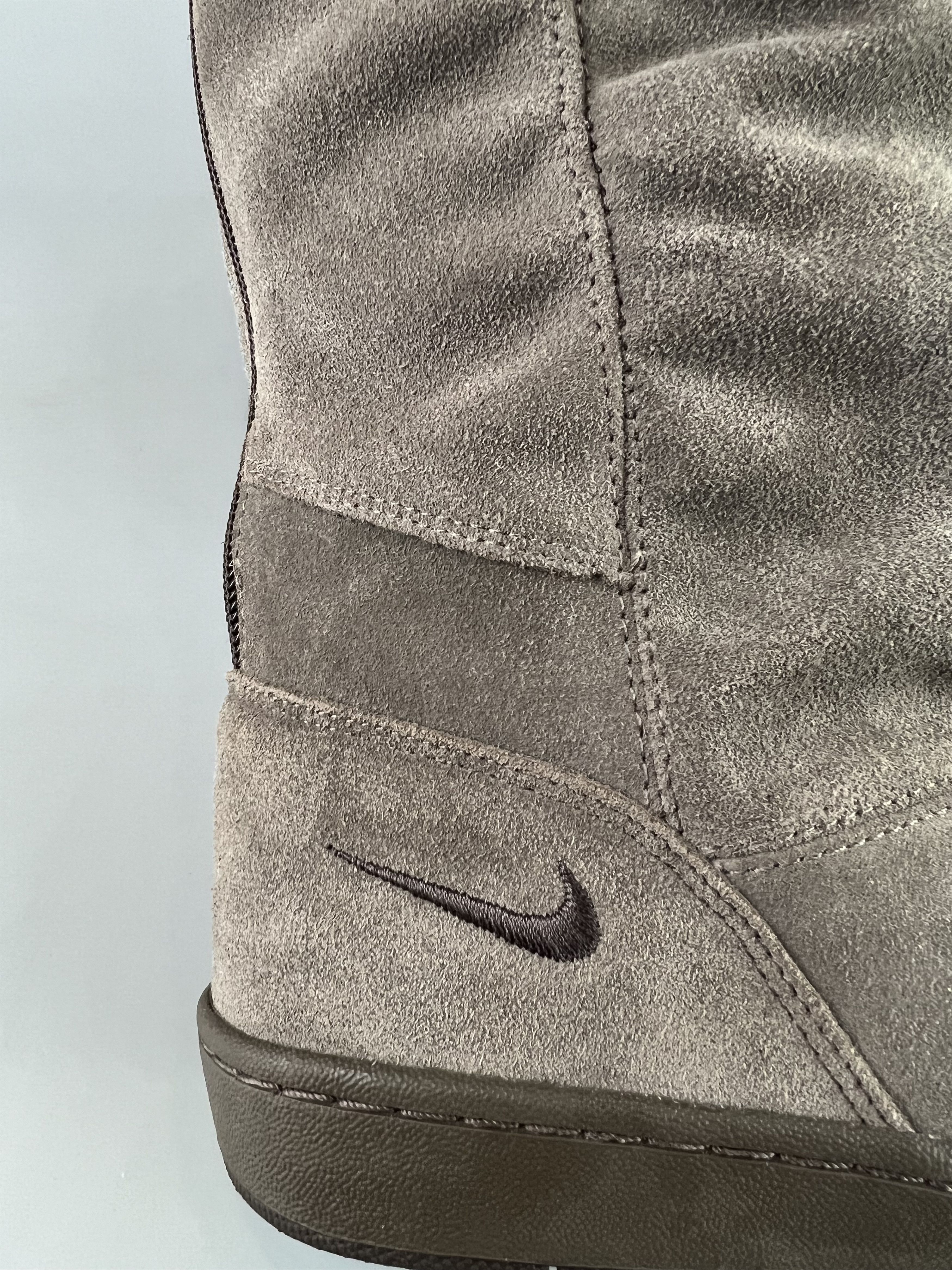 Nike 2011 Nike Brown Suede Boot Sneaker Hoodie Size US 6.5 / IT 36.5 - 7 Thumbnail