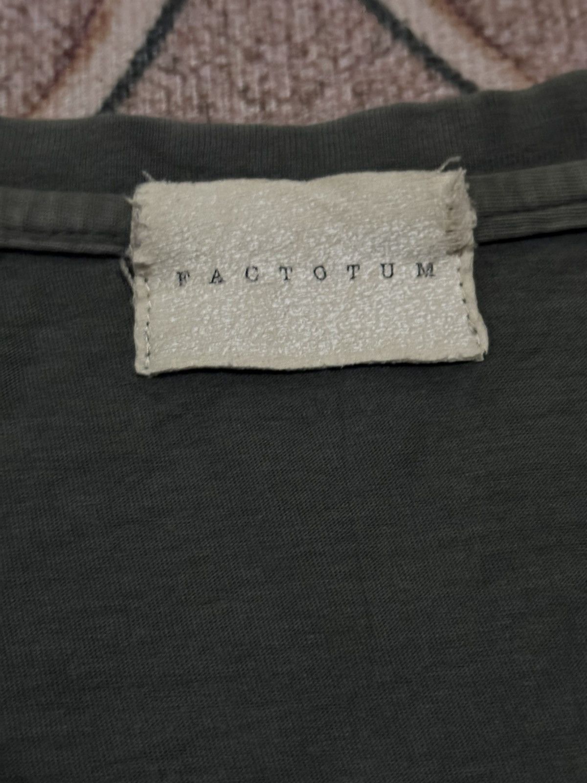 Designer × FACTOTUM × Japanese Brand Factotum Spellout Vneck T-Shirt Size US S / EU 44-46 / 1 - 4 Thumbnail