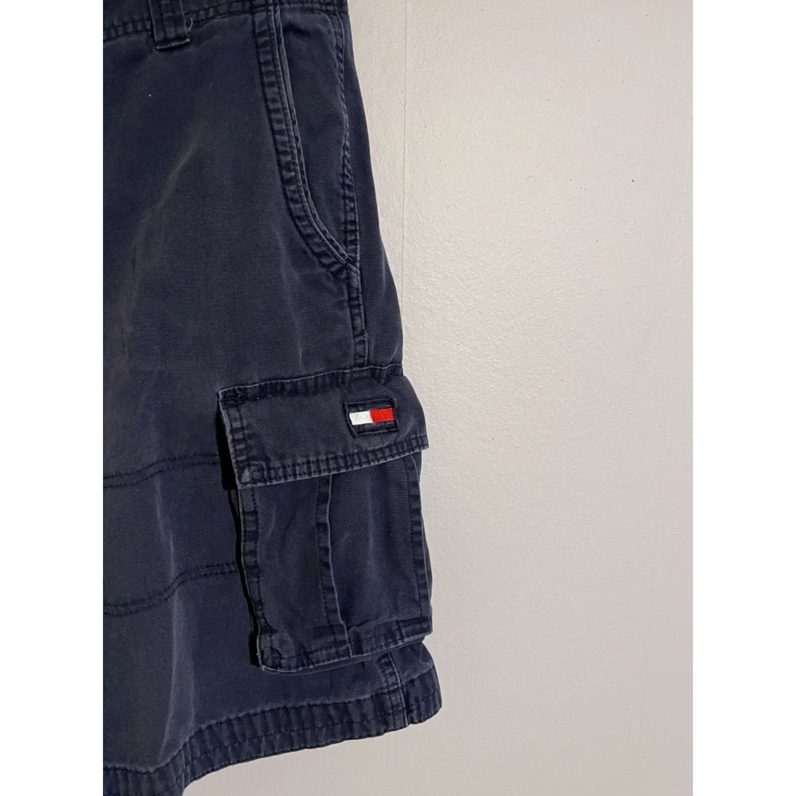 Tommy Hilfiger Tommy Hilfiger Navy Blue Flat Front Military Style Cargo Shorts - Men's 33 Cargo Shorts, Navy, 33, Logo, Regular Fit Size US 34 / EU 50 - 2 Thumbnail