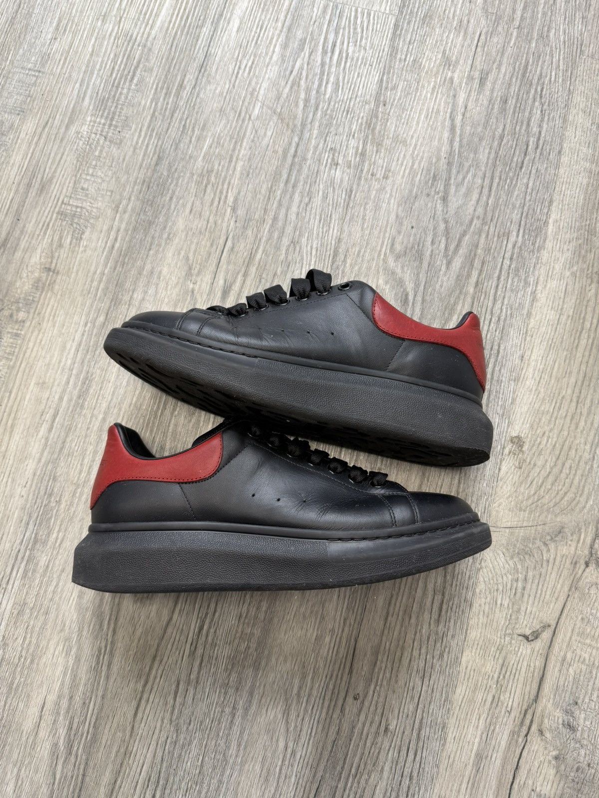 Alexander McQueen Alexander Mcqueen Oversized Sneakers - Black / Red Size US 9 / EU 42 - 3 Thumbnail