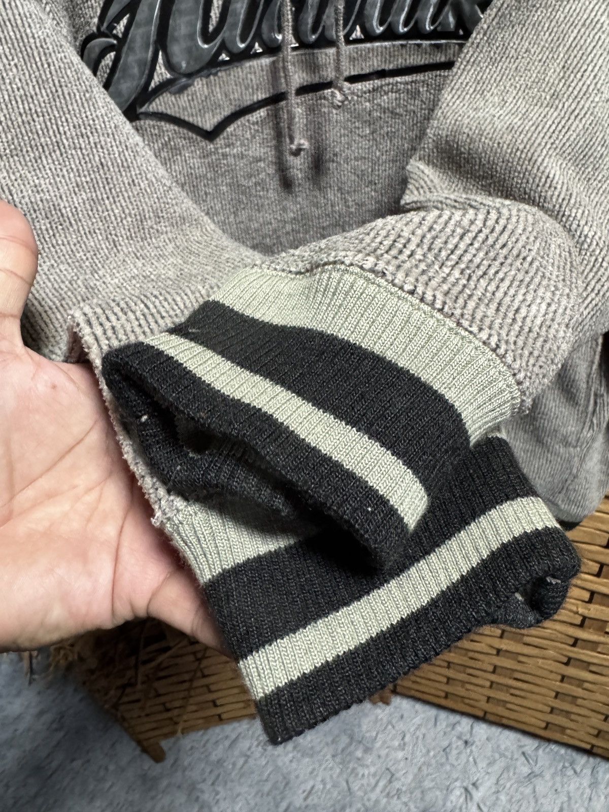 Airwalk × Vintage Vintage Corduroy Airwalk Crewneck Hoodie Size US L / EU 52-54 / 3 - 5 Thumbnail