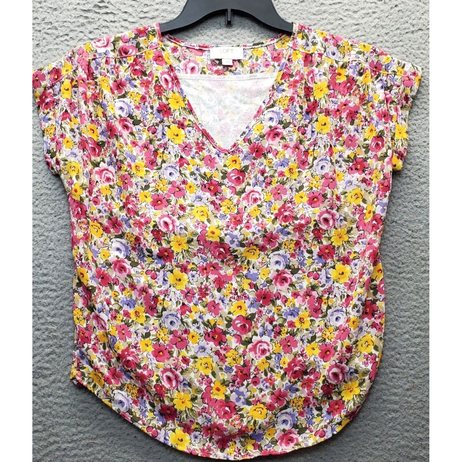 Loft Loft Blouse Women's 2XSP Multi Floral V-Neck Cap Sleeve Pullover Shirt Size XXS / US 00 / IT 34 - 2 Thumbnail