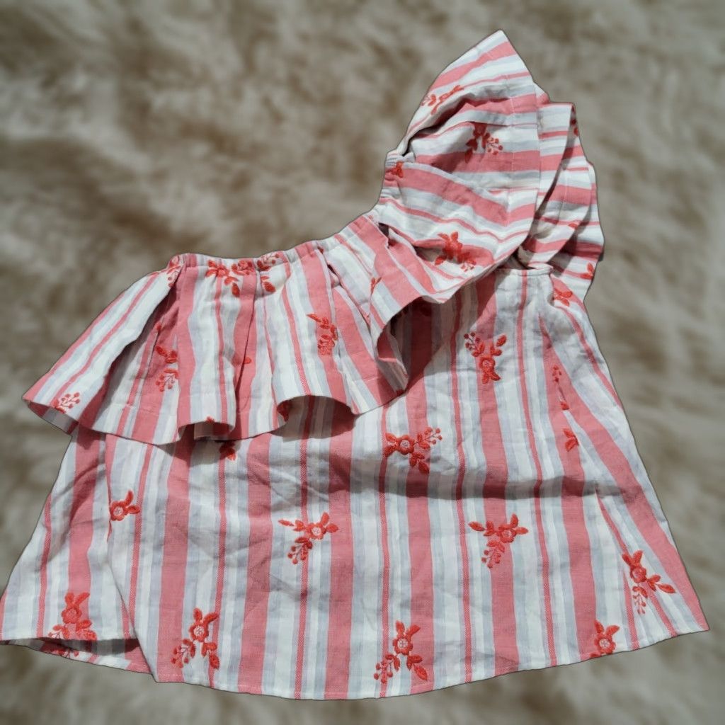 Vintage never a wallflower One Shoulder Blouse Sz XS Striped Red 100% Cotton Embroidery Shirt Womens Short Review: 90s Flounce Ladies Shirt Size XS / US 0-2 / IT 36-38 - 1 Thumbnail
