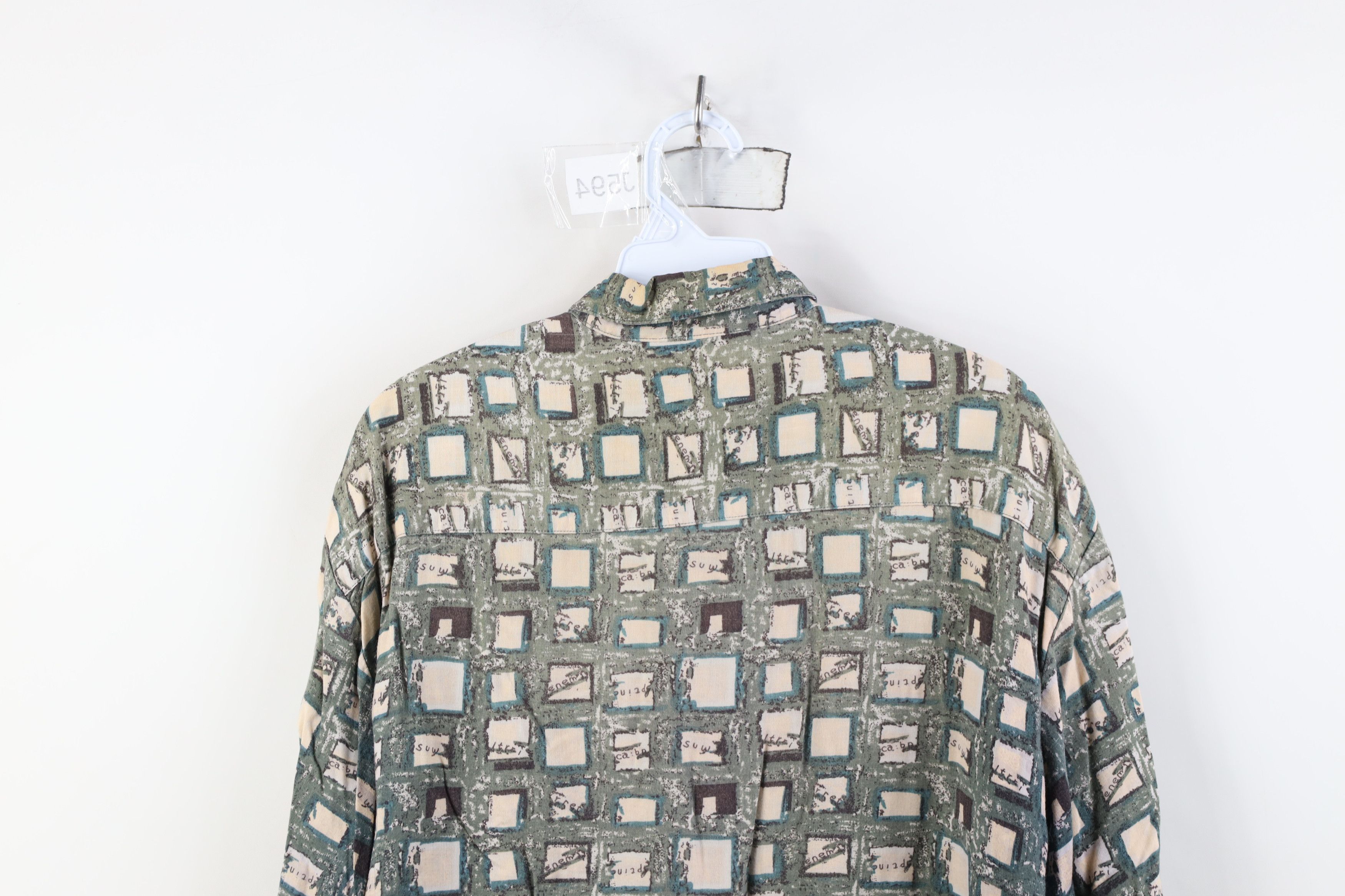 Vintage Vintage 90s Streetwear Rayon Gabardine Collared Button Shirt Size US S / EU 44-46 / 1 - 11 Thumbnail